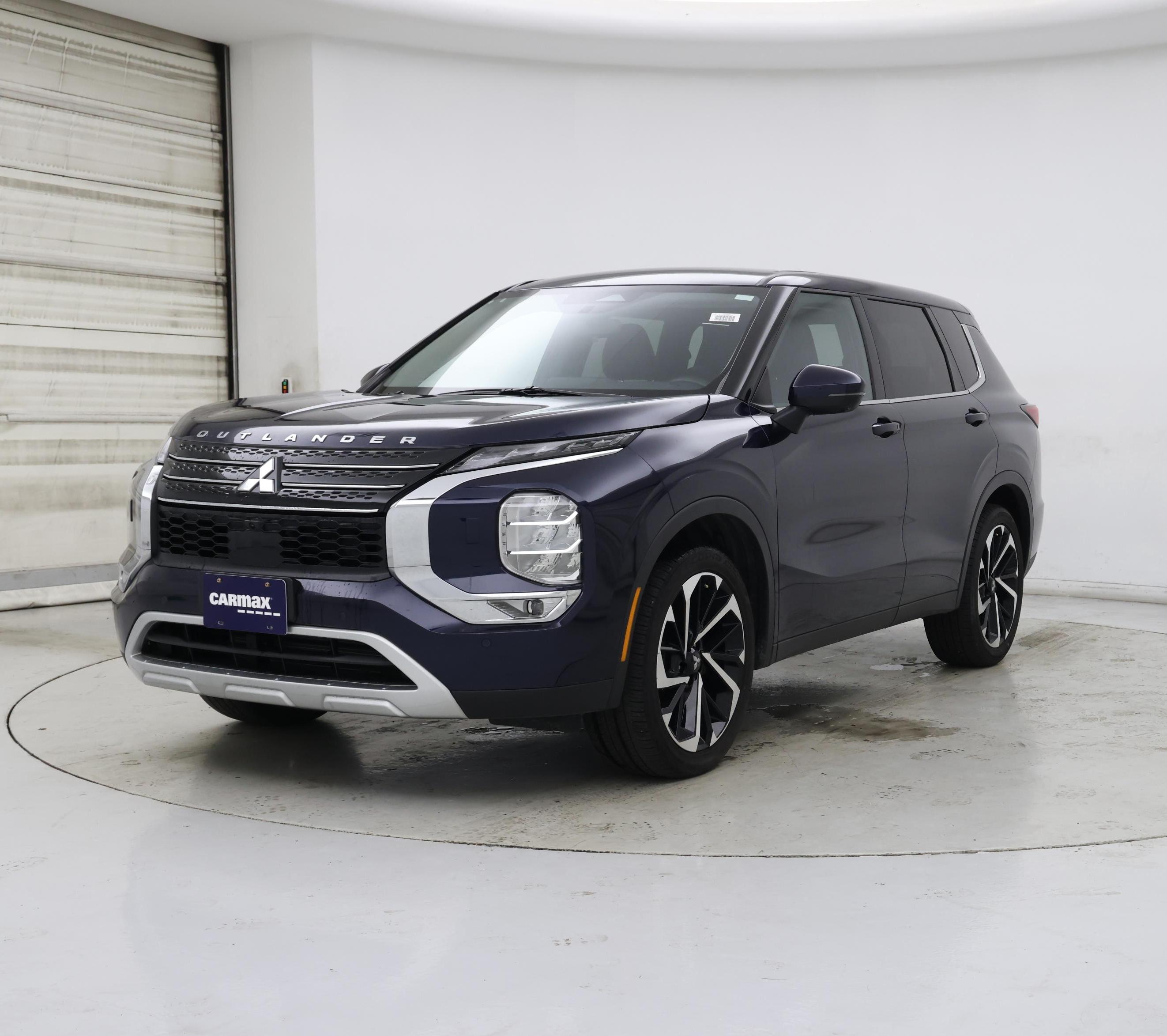 Thumbnail: 2022 Mitsubishi Outlander - 4