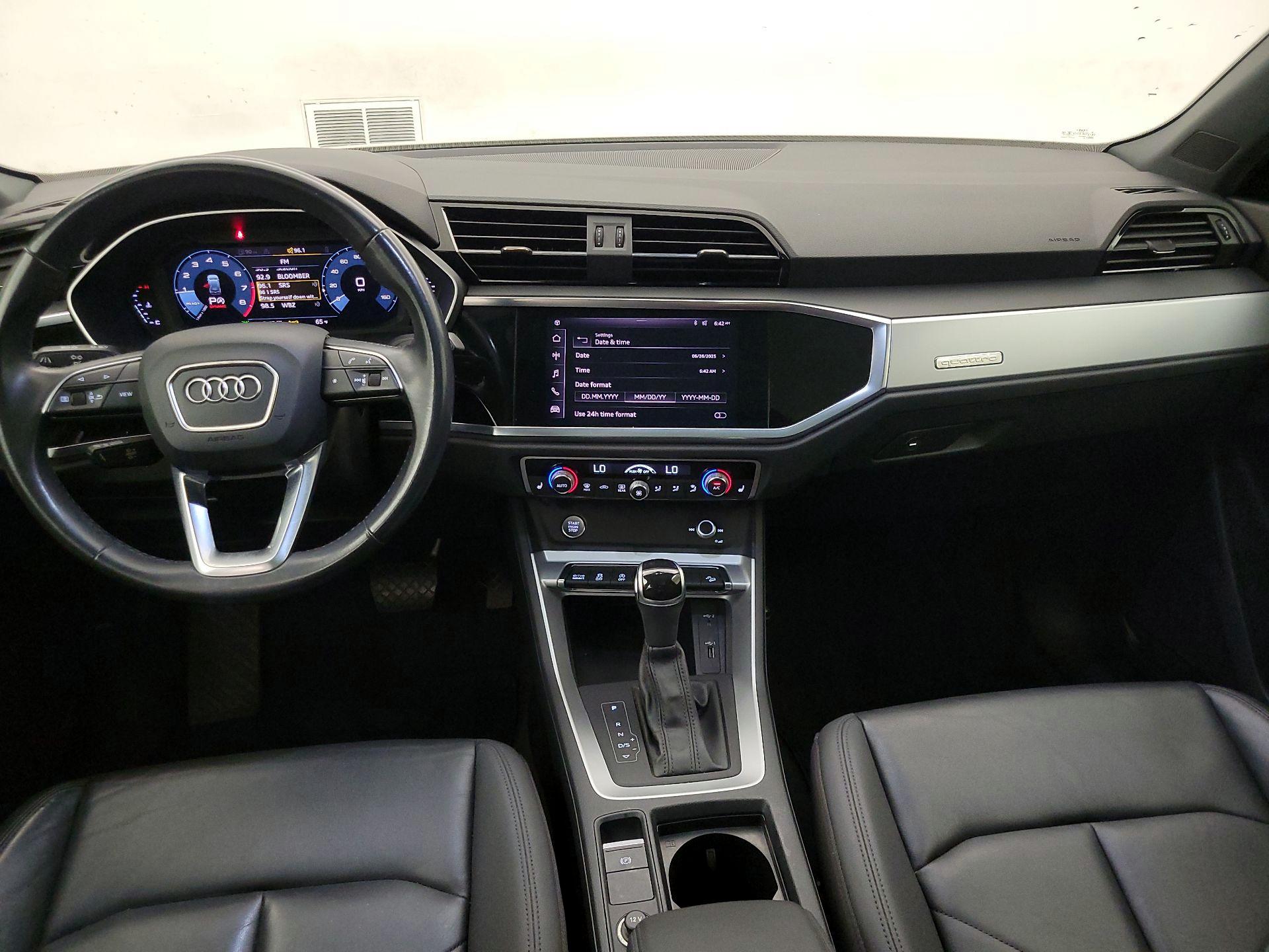 Thumbnail: 2020 Audi Q3 - 9