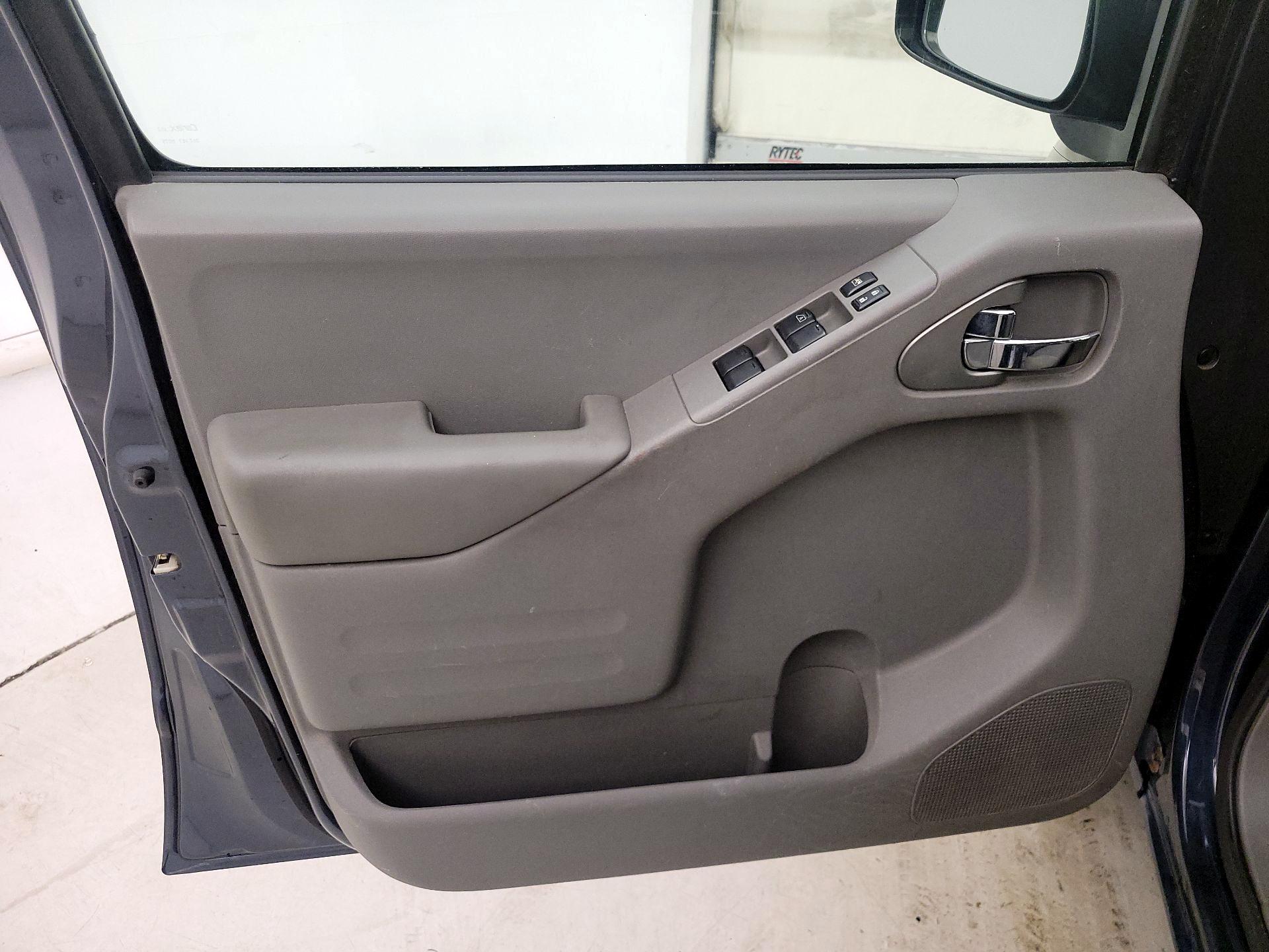 Thumbnail: 2016 Nissan Frontier - 12