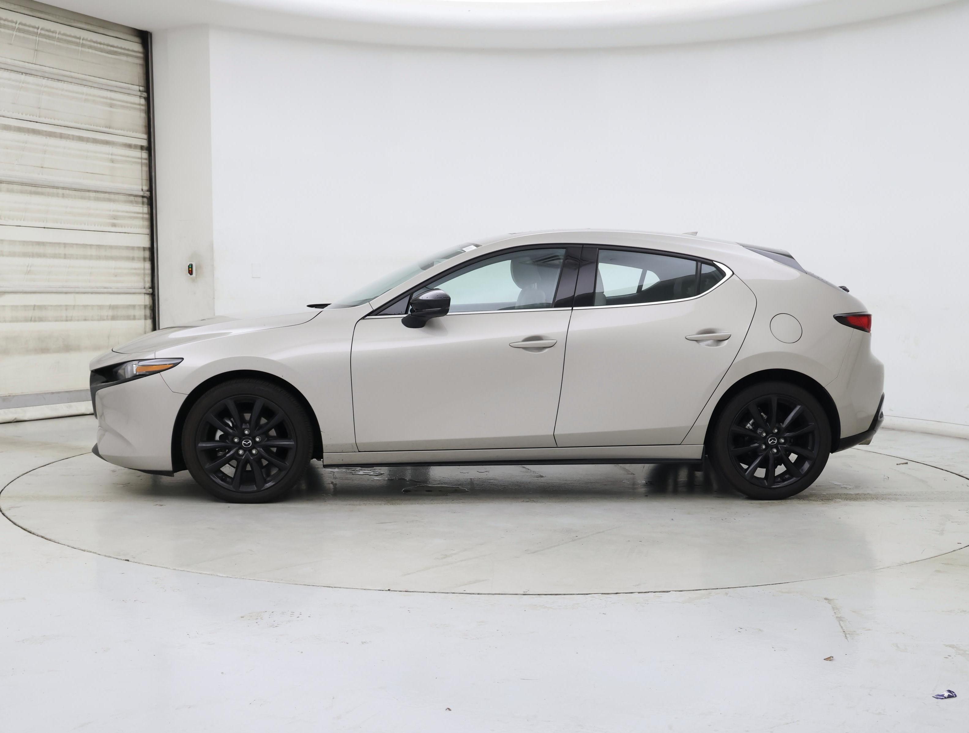 Thumbnail: 2022 Mazda Mazda3 - 3