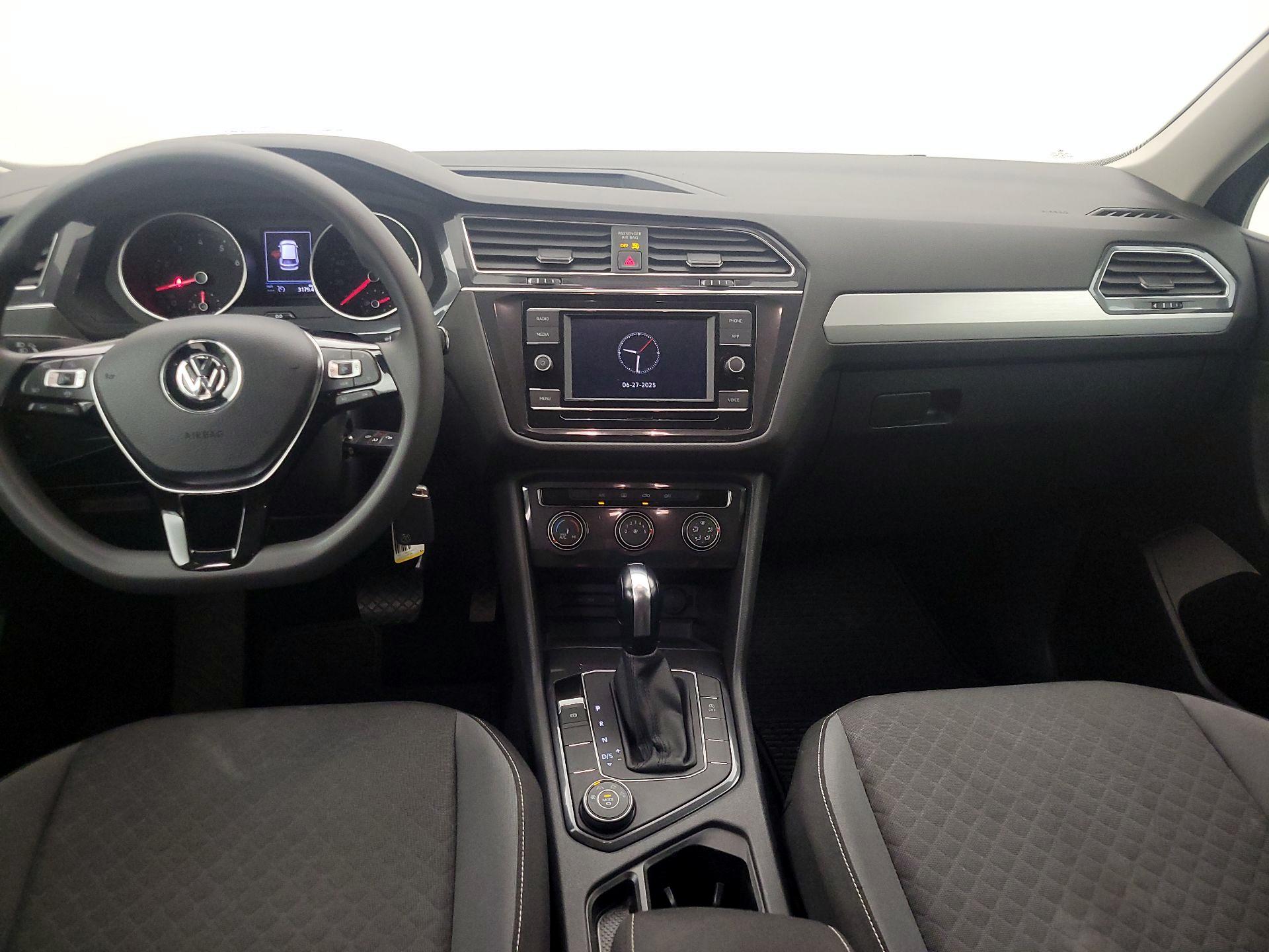 Thumbnail: 2021 Volkswagen Tiguan - 9