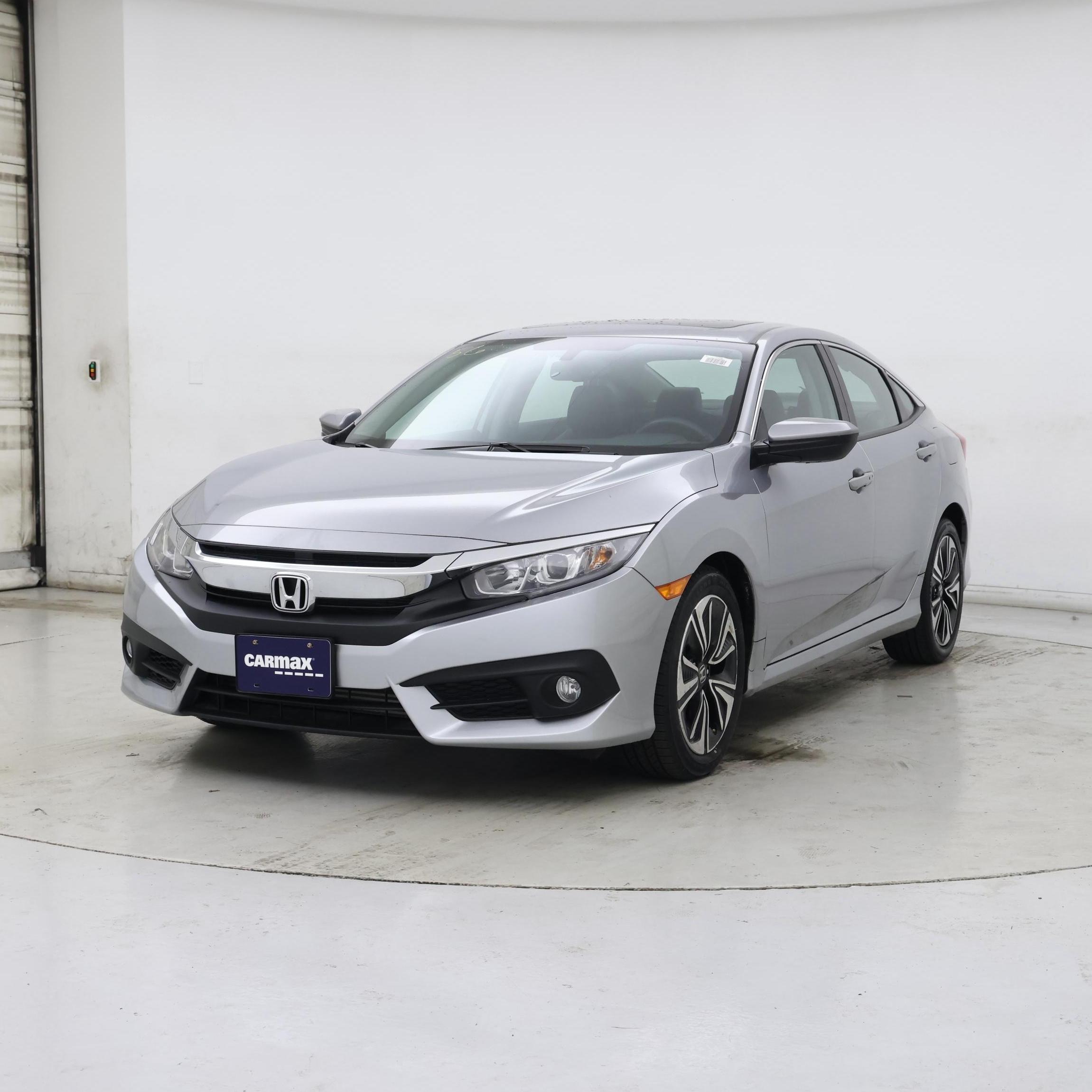 Thumbnail: 2017 Honda Civic - 4
