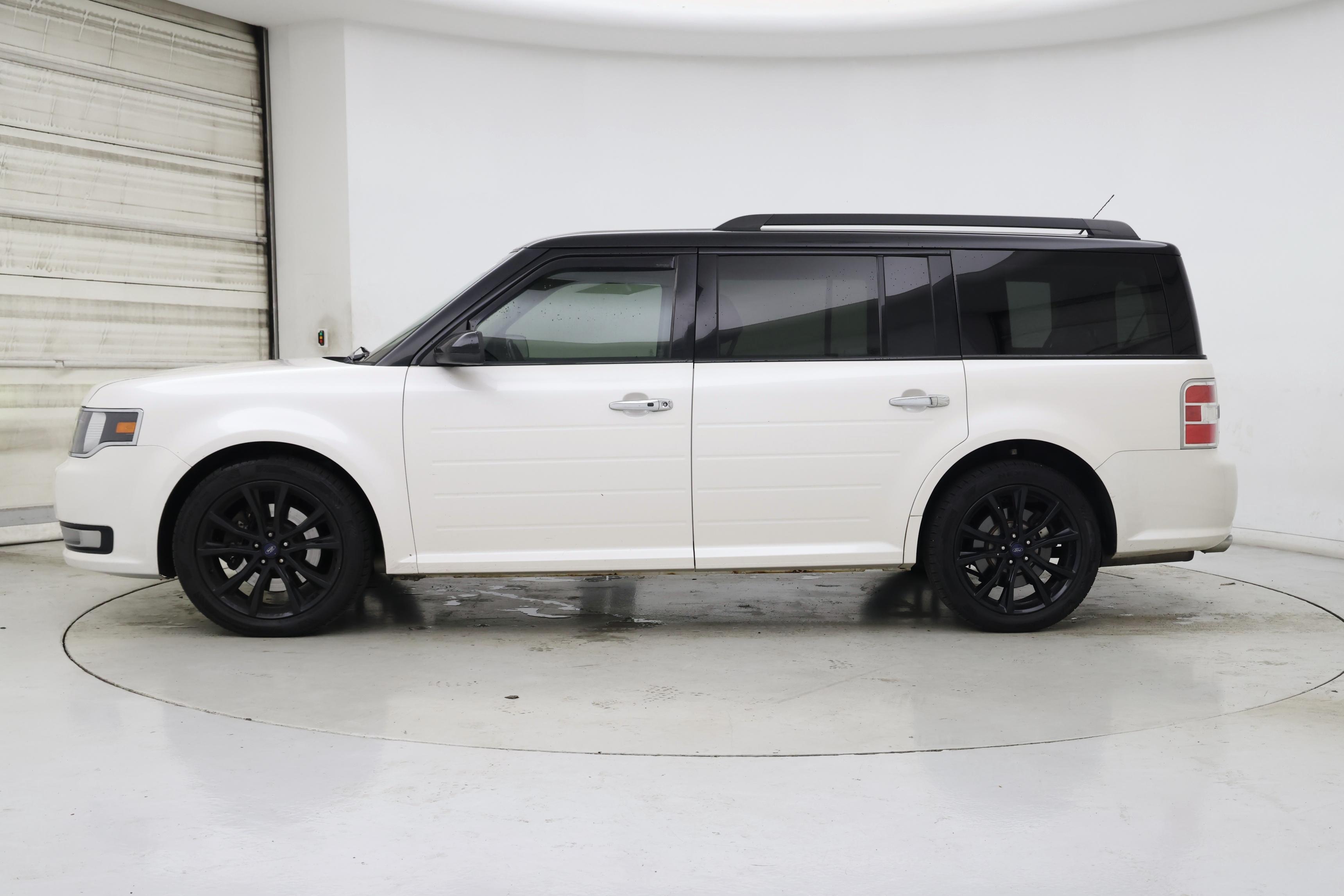 Thumbnail: 2017 Ford Flex - 3