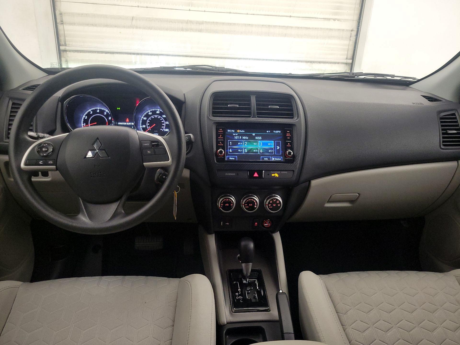 Thumbnail: 2020 Mitsubishi Outlander Sport - 9