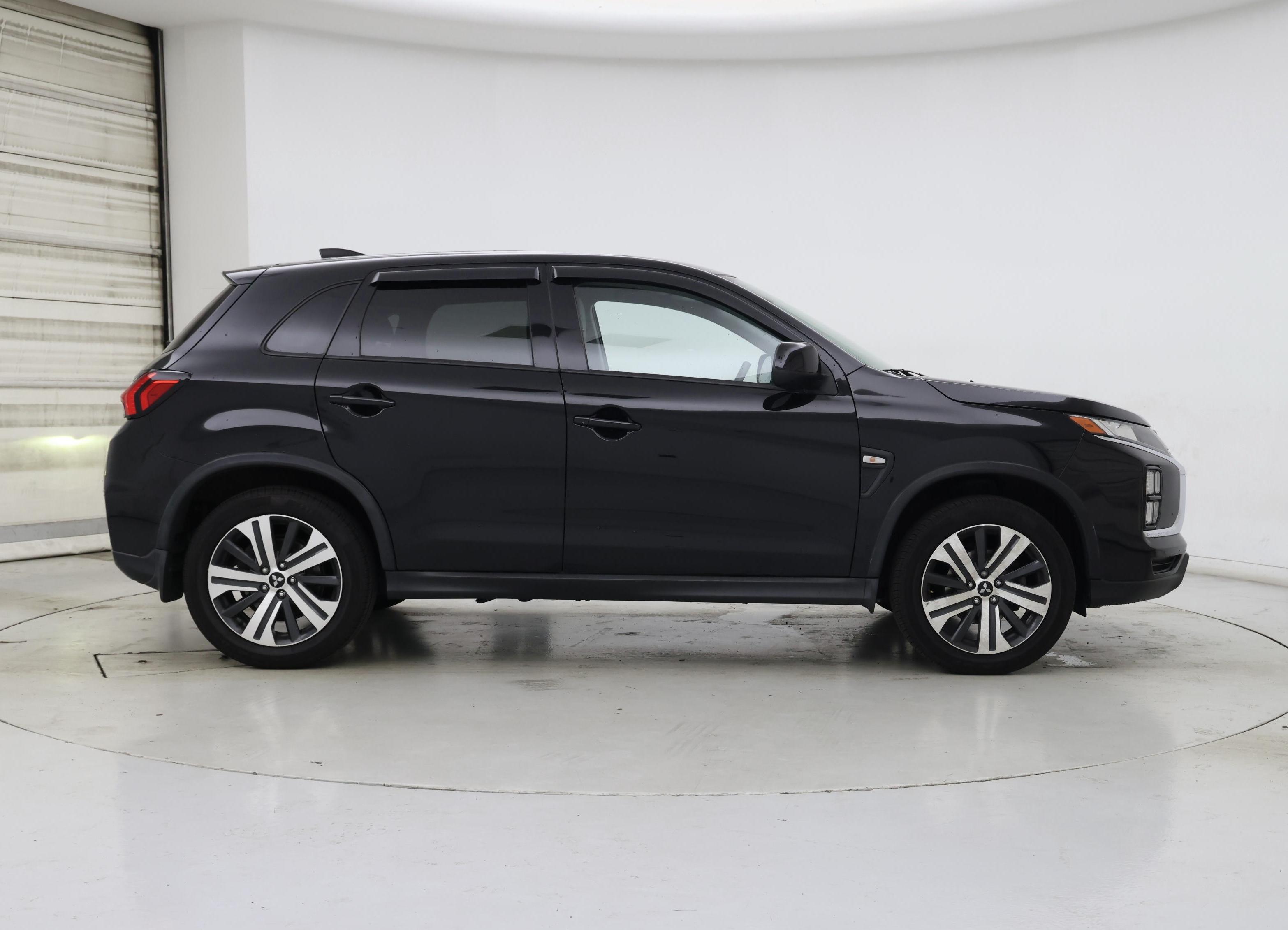 Thumbnail: 2020 Mitsubishi Outlander Sport - 7