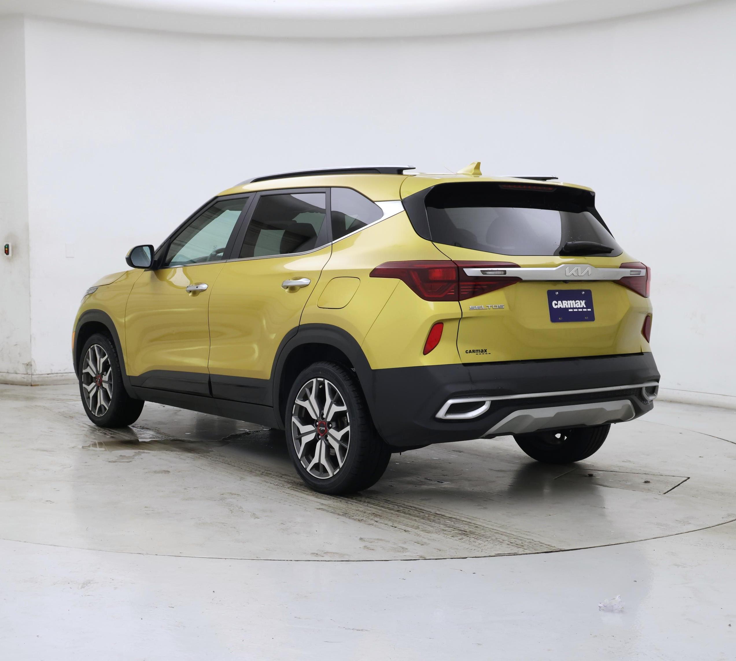 Thumbnail: 2022 Kia Seltos - 2