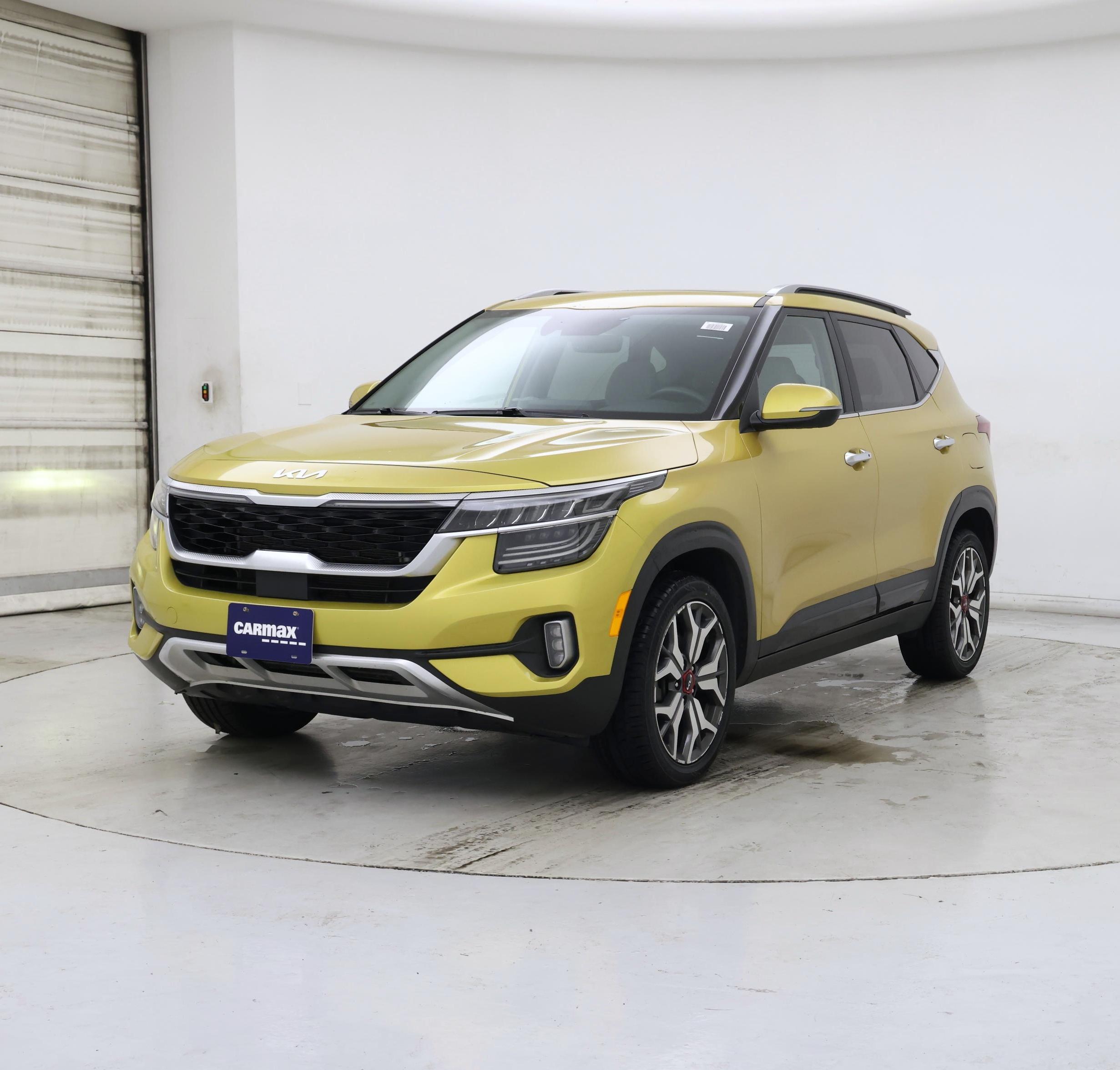 Thumbnail: 2022 Kia Seltos - 4