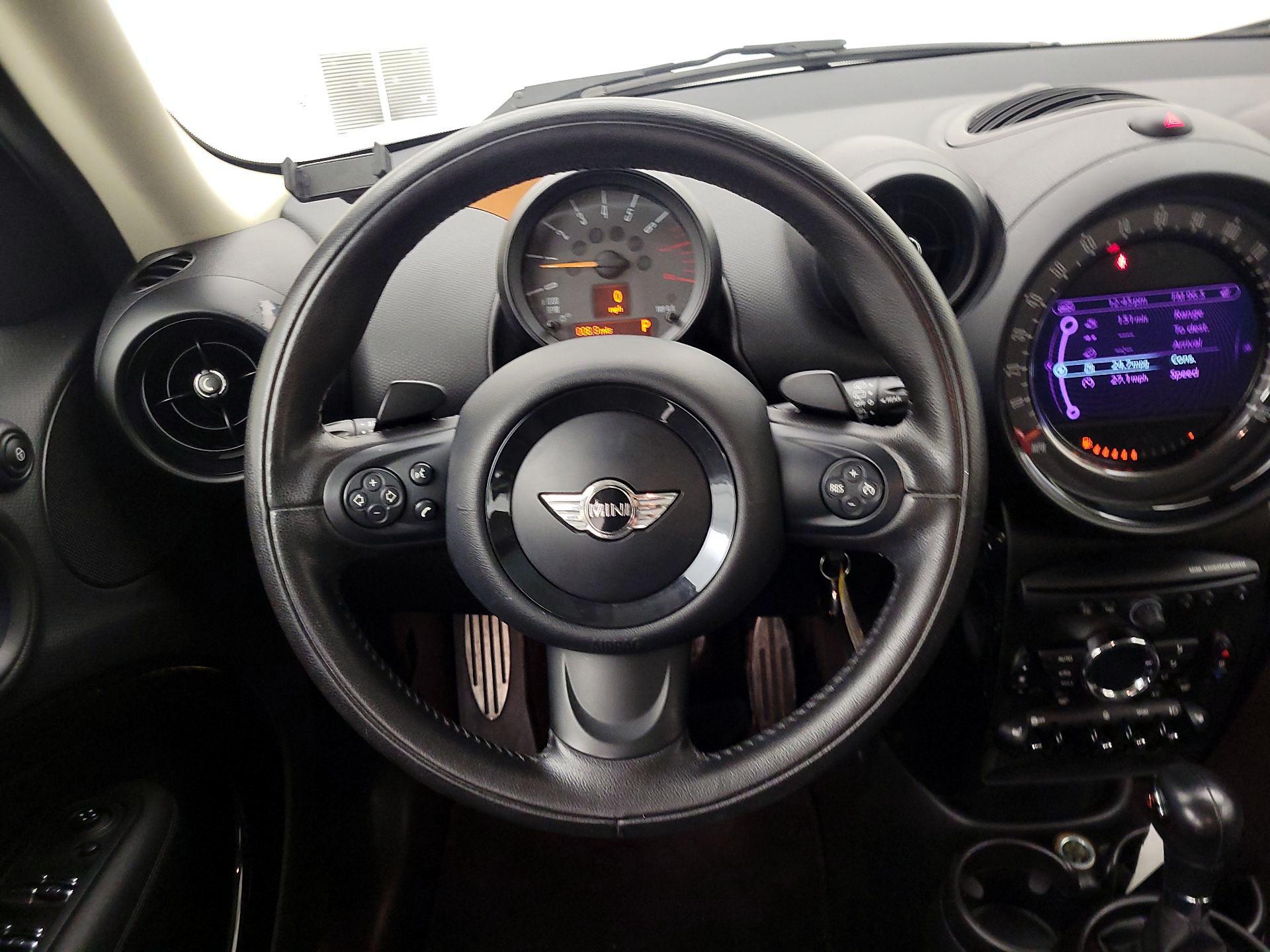Thumbnail: 2016 MINI Cooper Countryman - 10