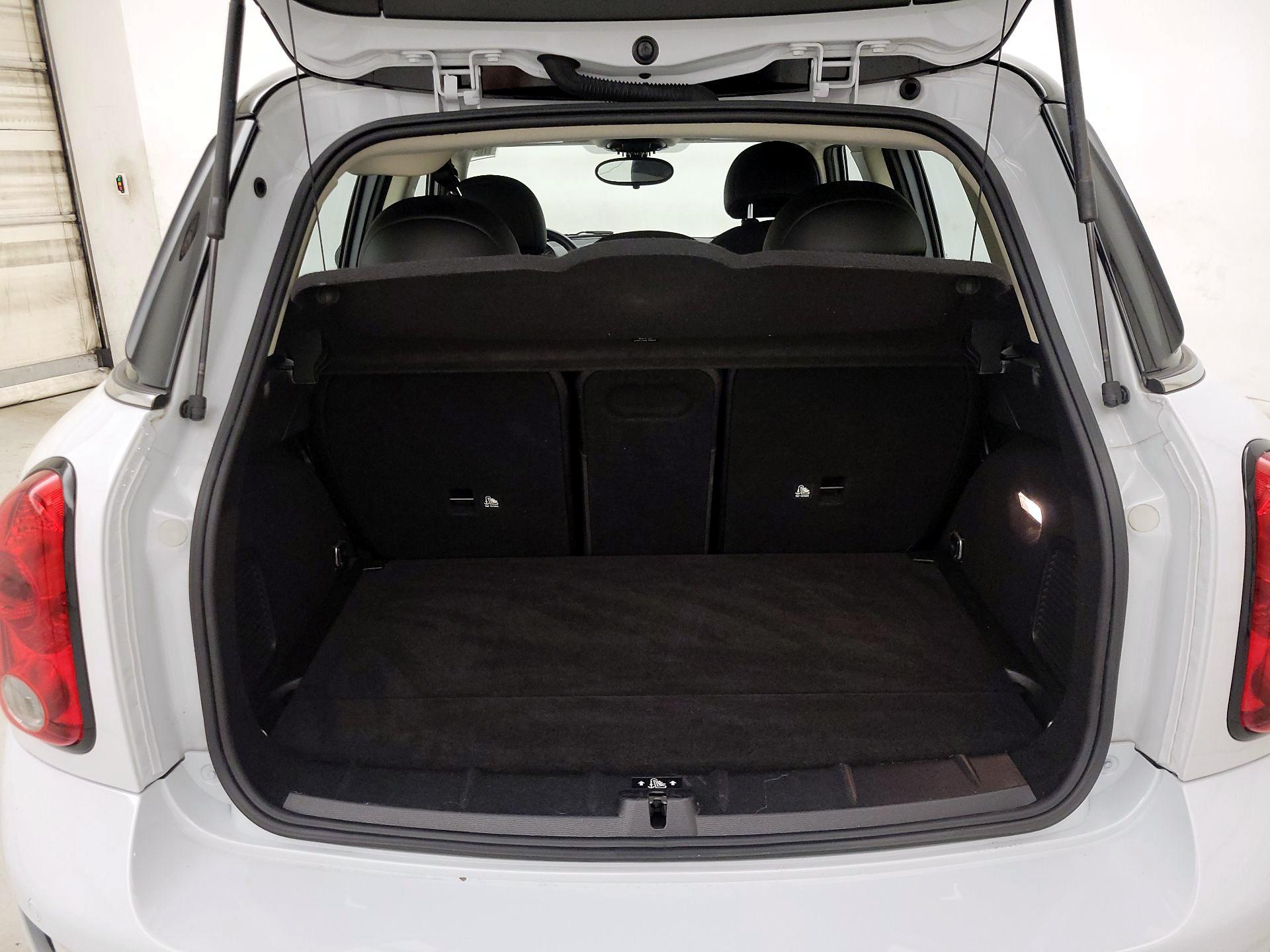 Thumbnail: 2016 MINI Cooper Countryman - 18