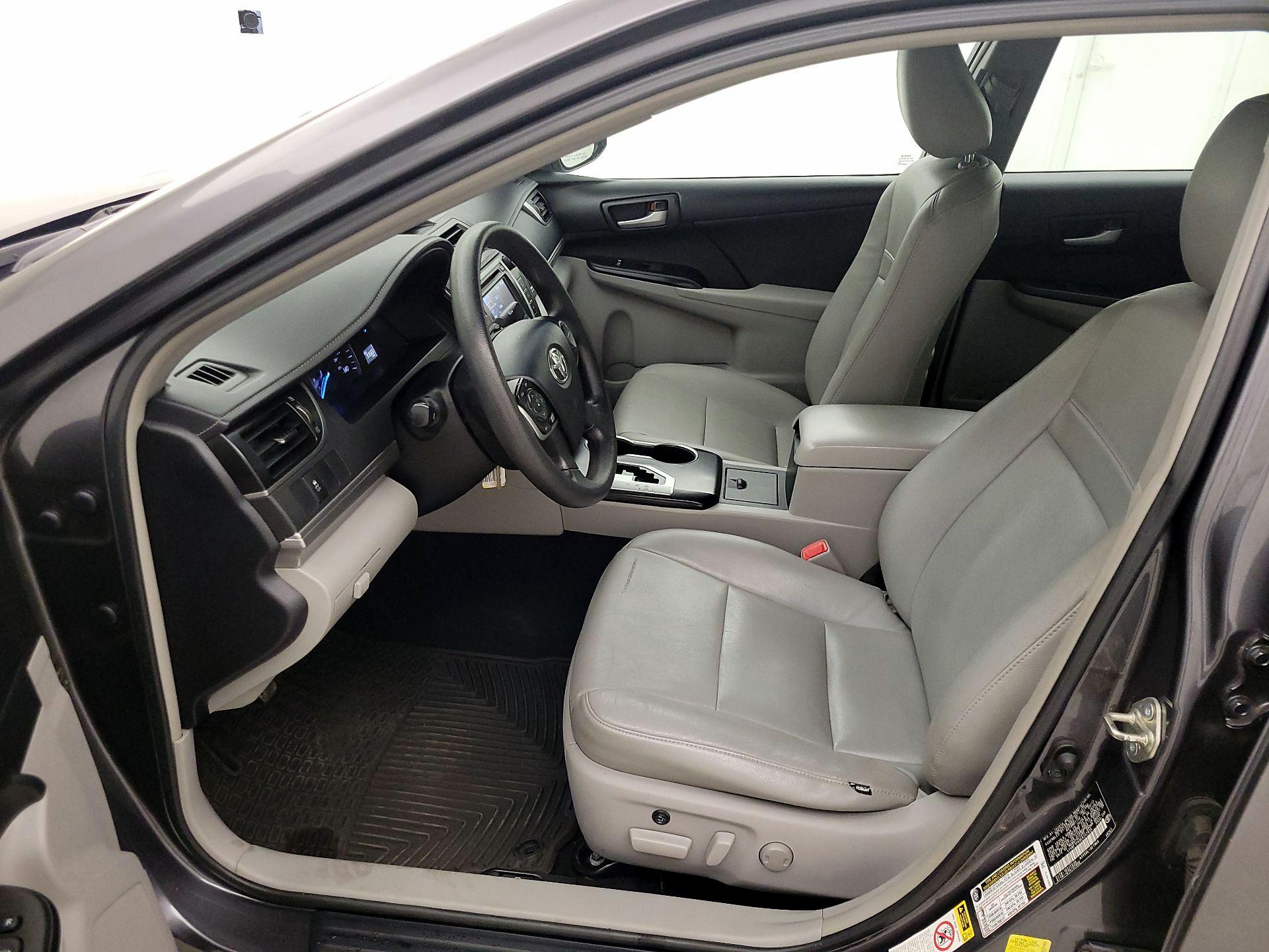 Thumbnail: 2014 Toyota Camry - 11