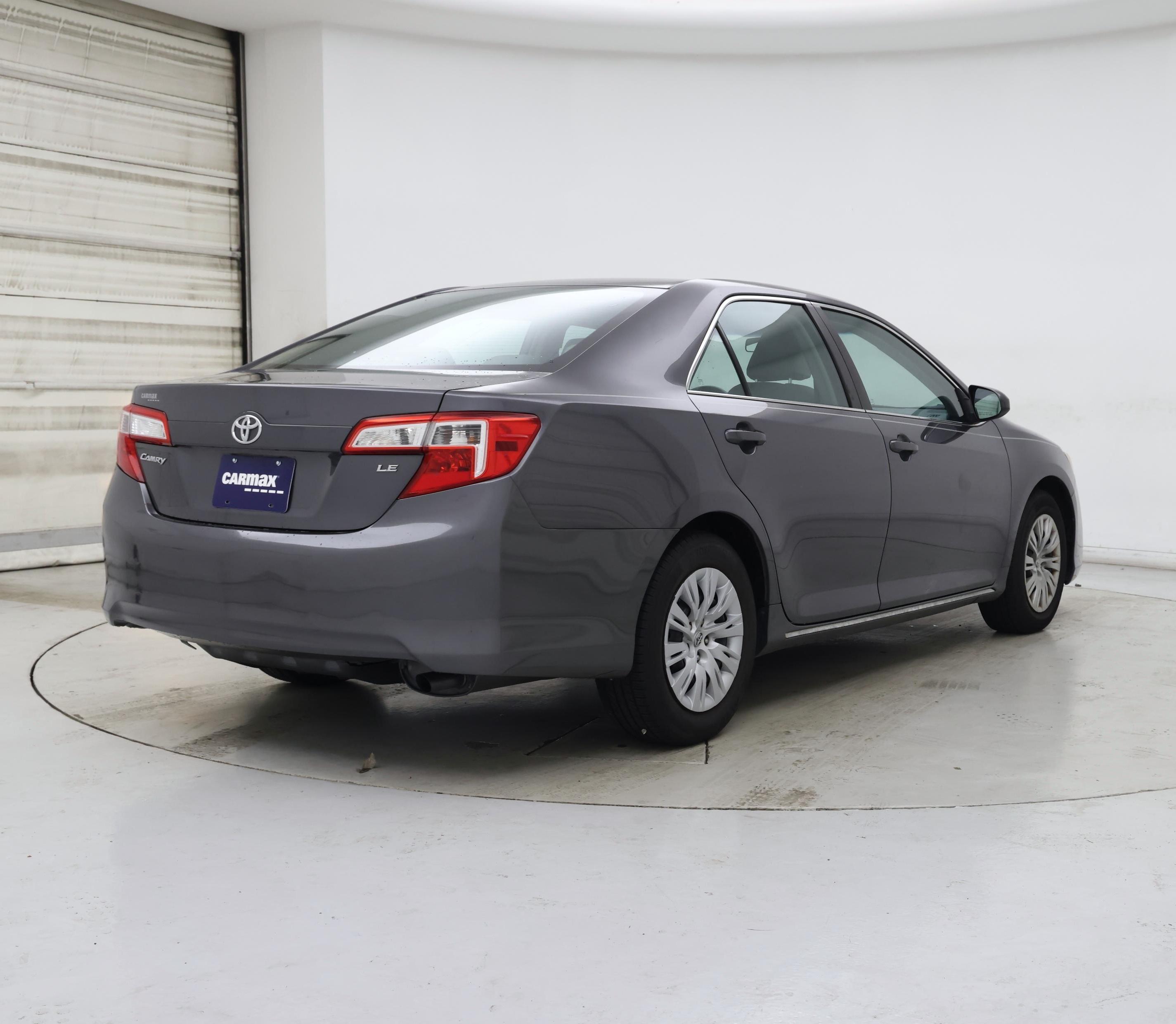 Thumbnail: 2014 Toyota Camry - 8