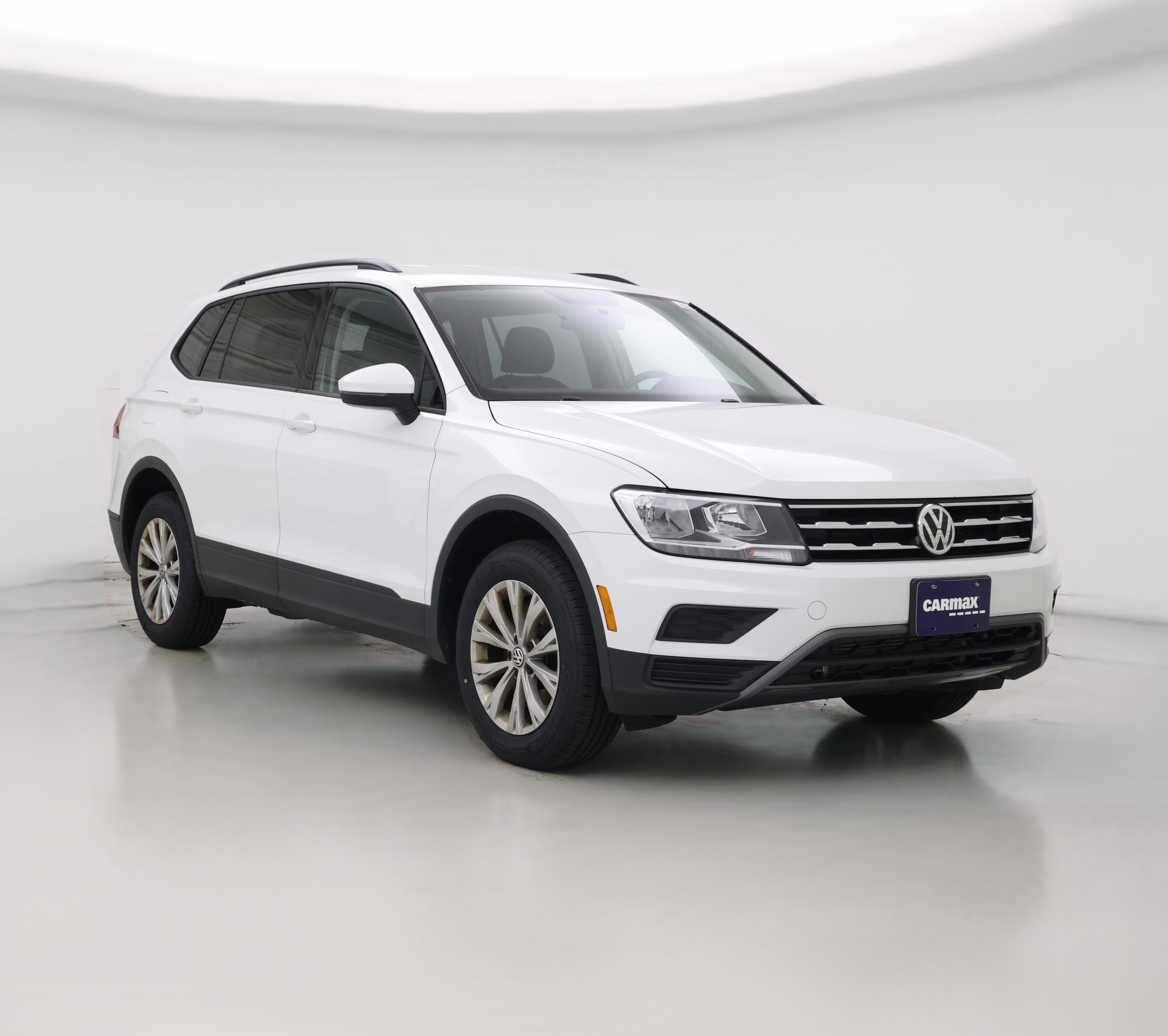 Thumbnail: 2020 Volkswagen Tiguan - 1