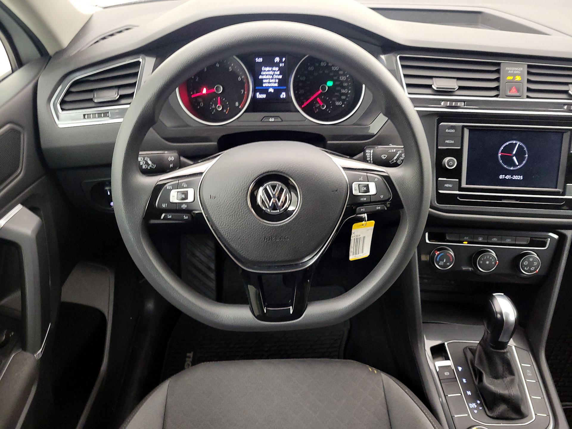 Thumbnail: 2020 Volkswagen Tiguan - 10