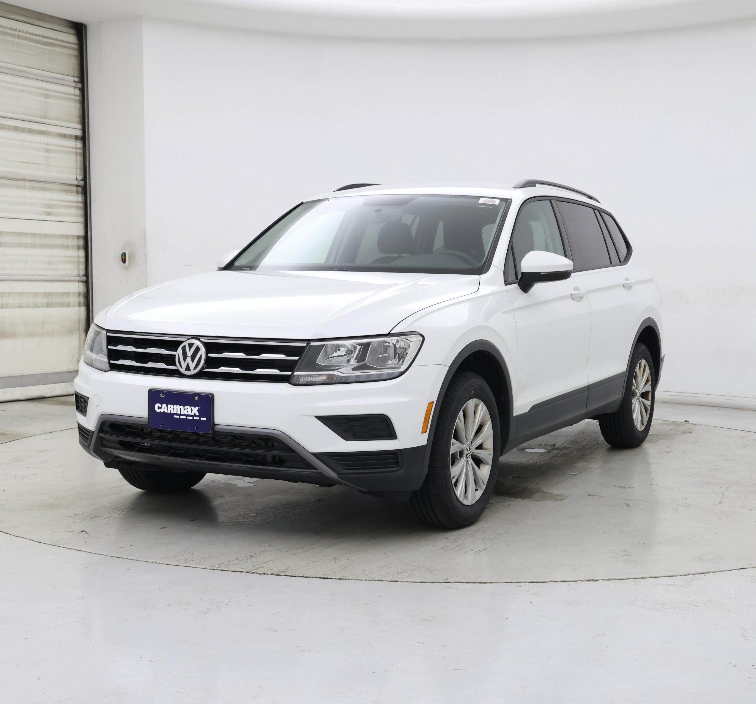 Thumbnail: 2020 Volkswagen Tiguan - 4