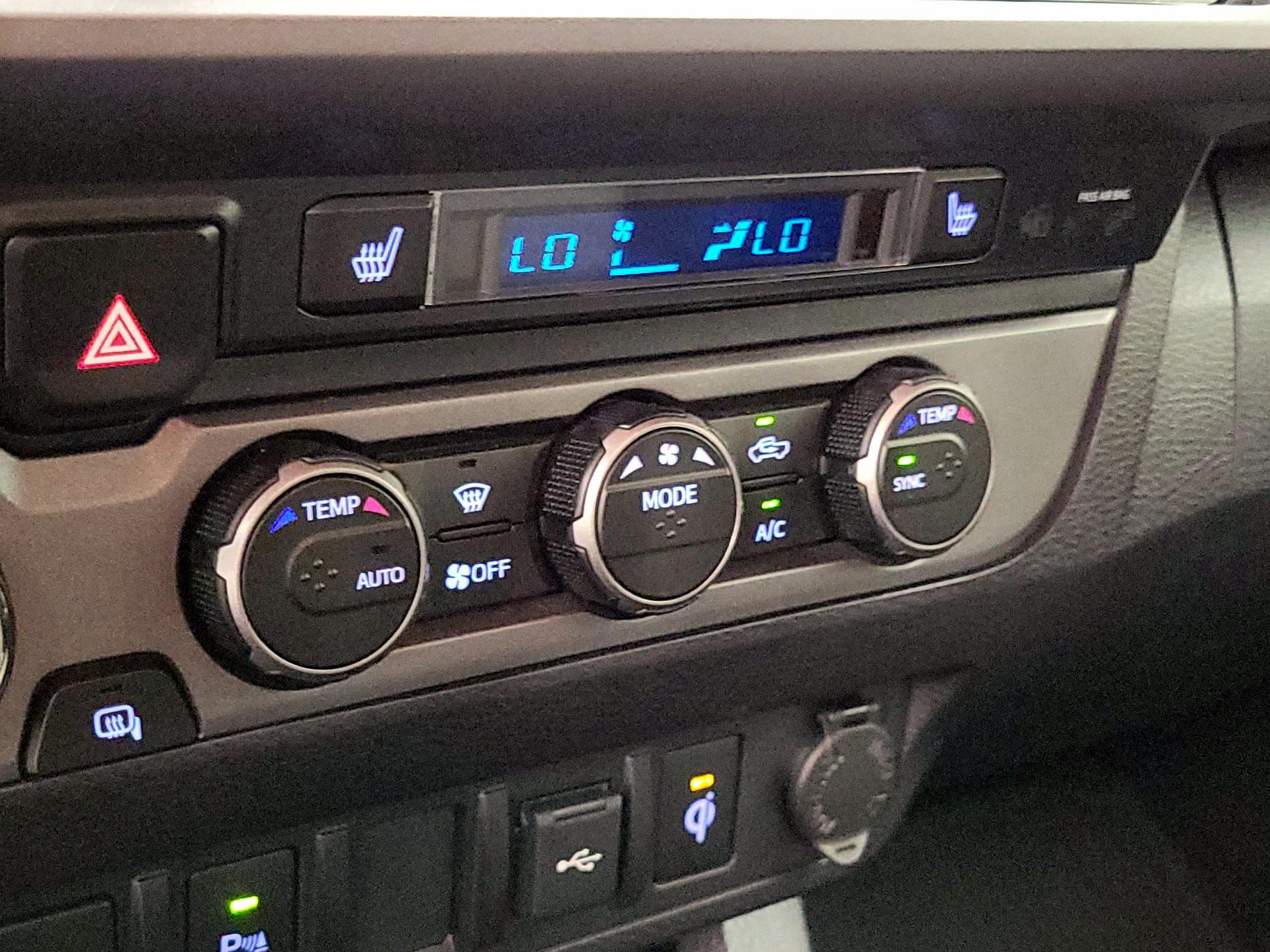 Thumbnail: 2021 Toyota Tacoma - 16