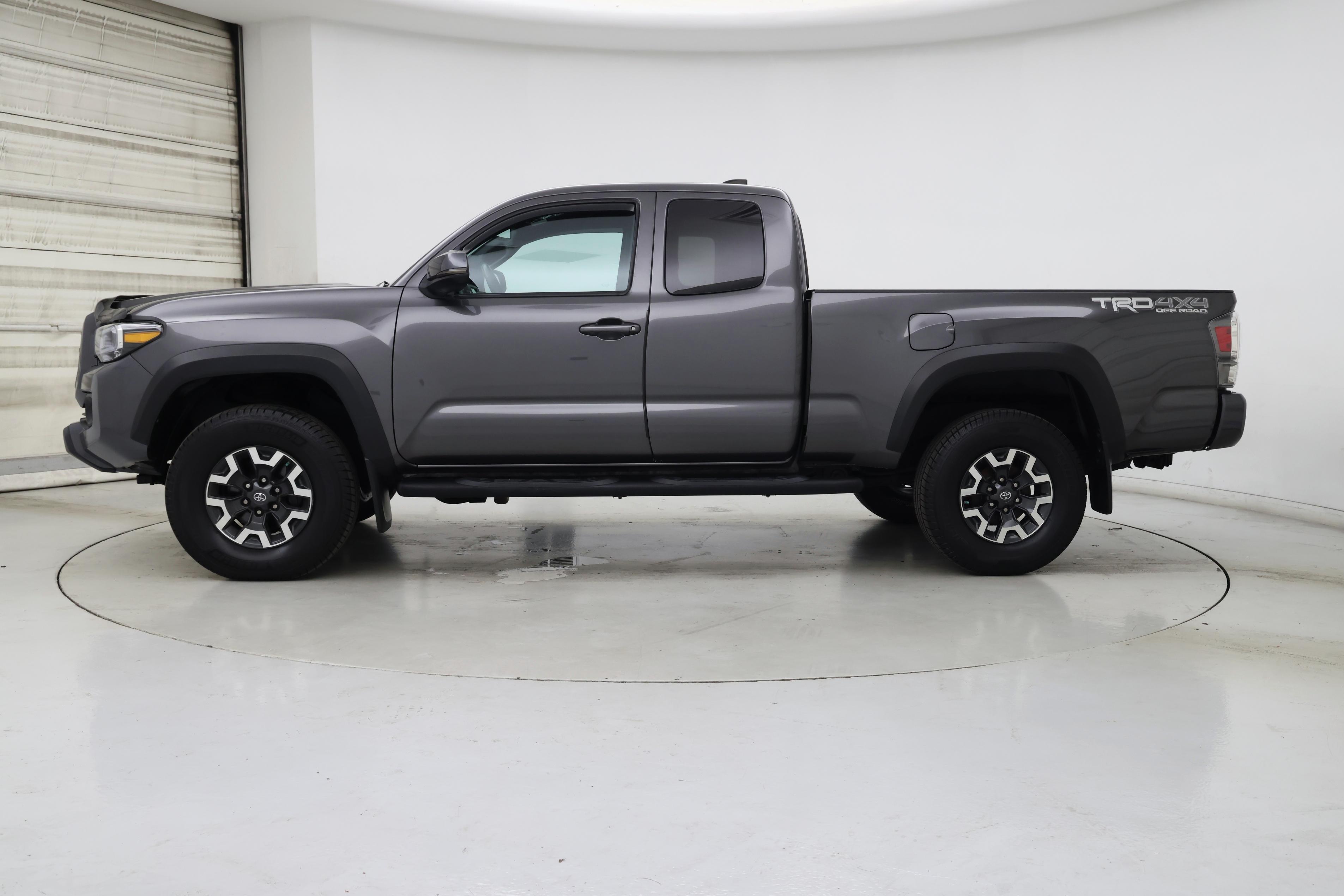 Thumbnail: 2021 Toyota Tacoma - 3