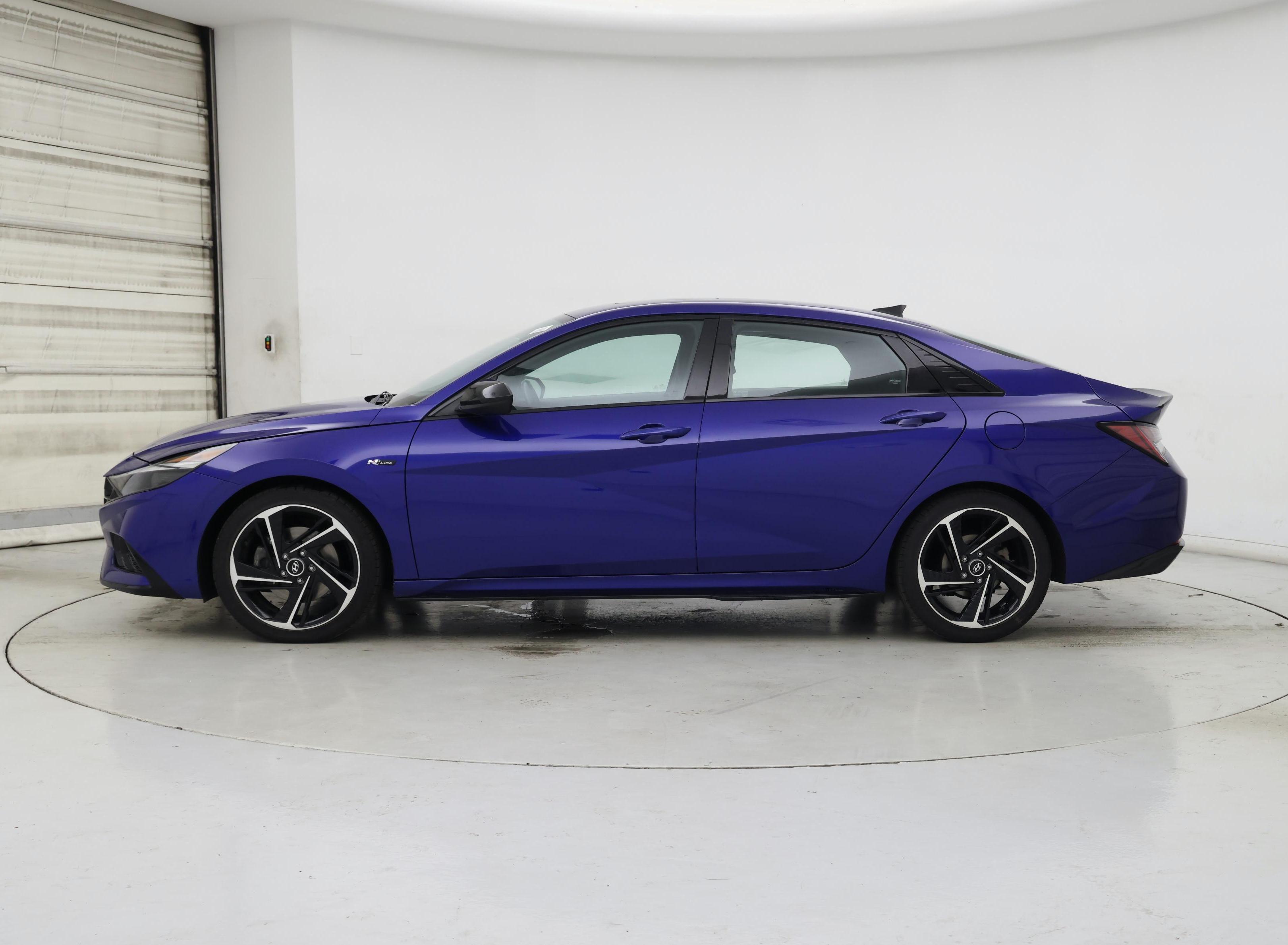 Thumbnail: 2022 Hyundai Elantra - 3