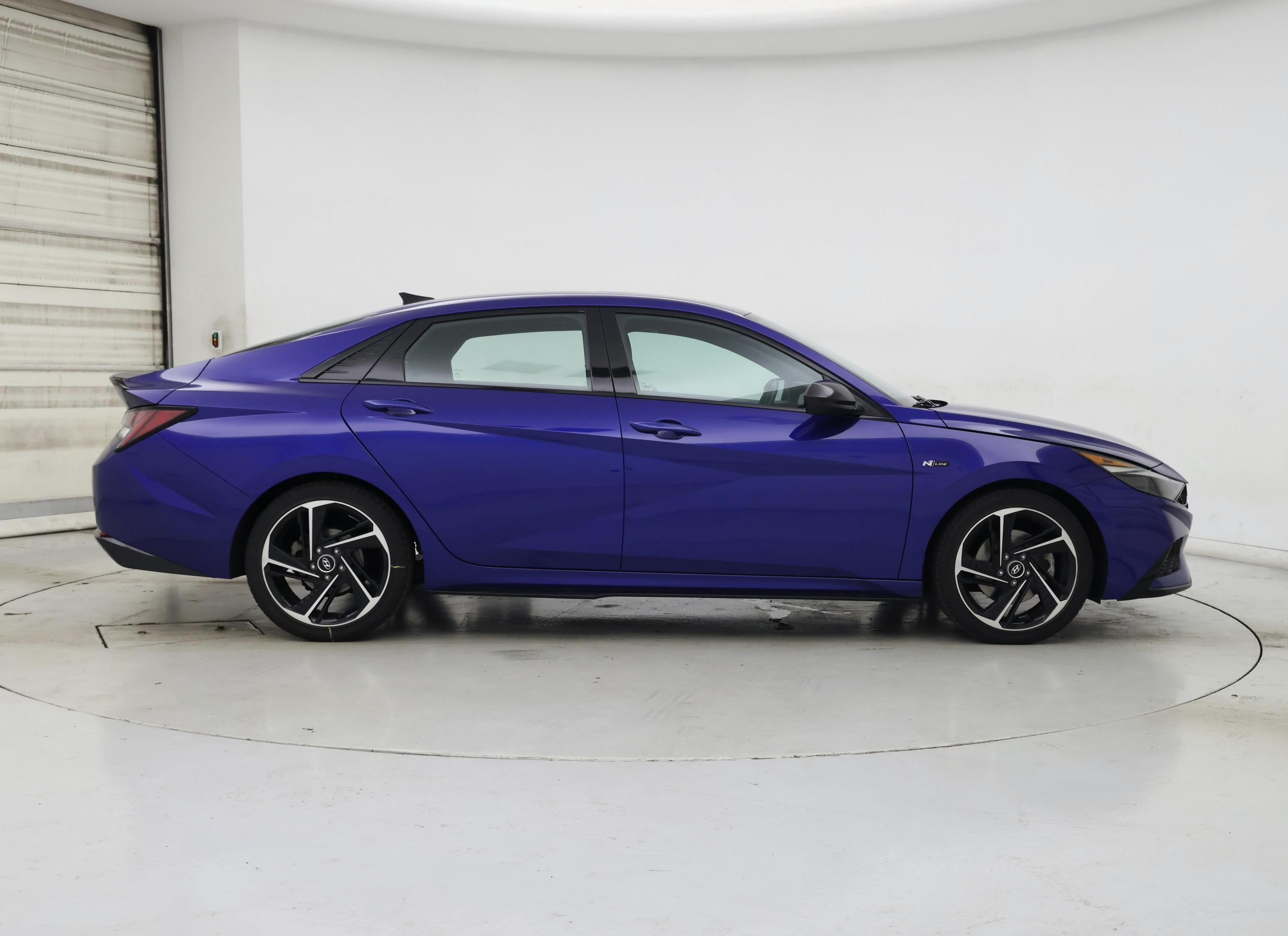 Thumbnail: 2022 Hyundai Elantra - 7