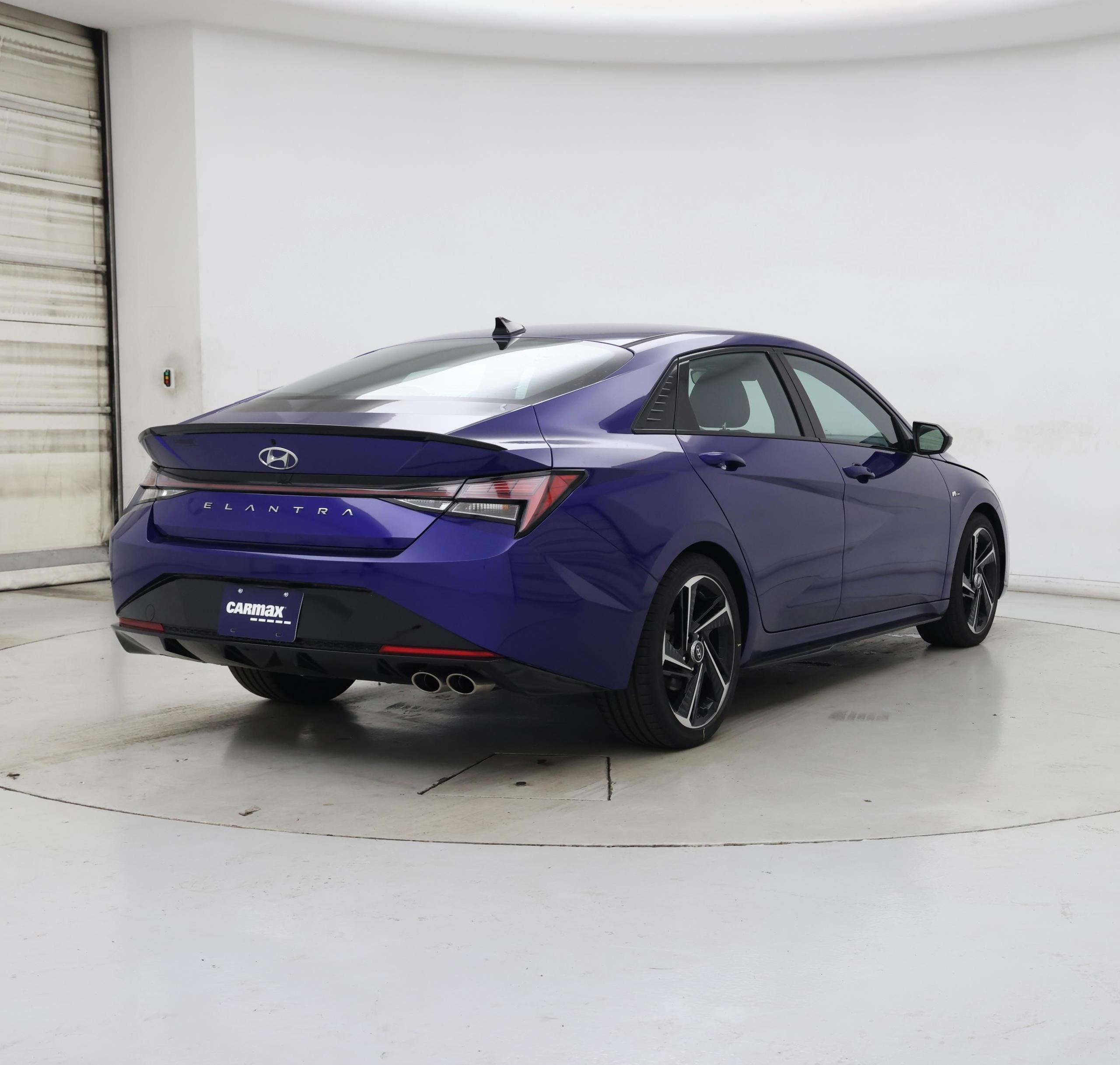Thumbnail: 2022 Hyundai Elantra - 8