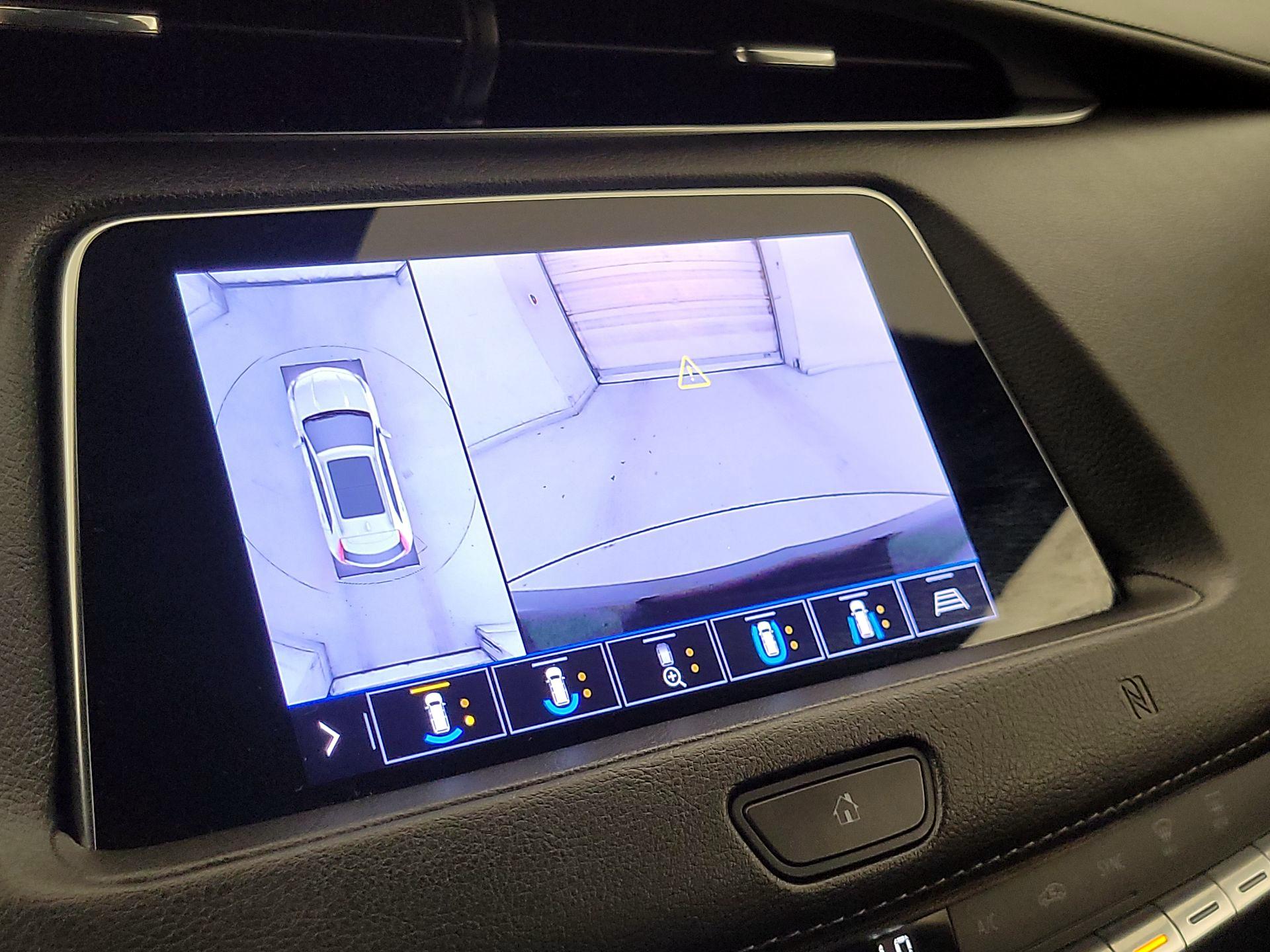 Thumbnail: 2020 Cadillac XT4 - 14