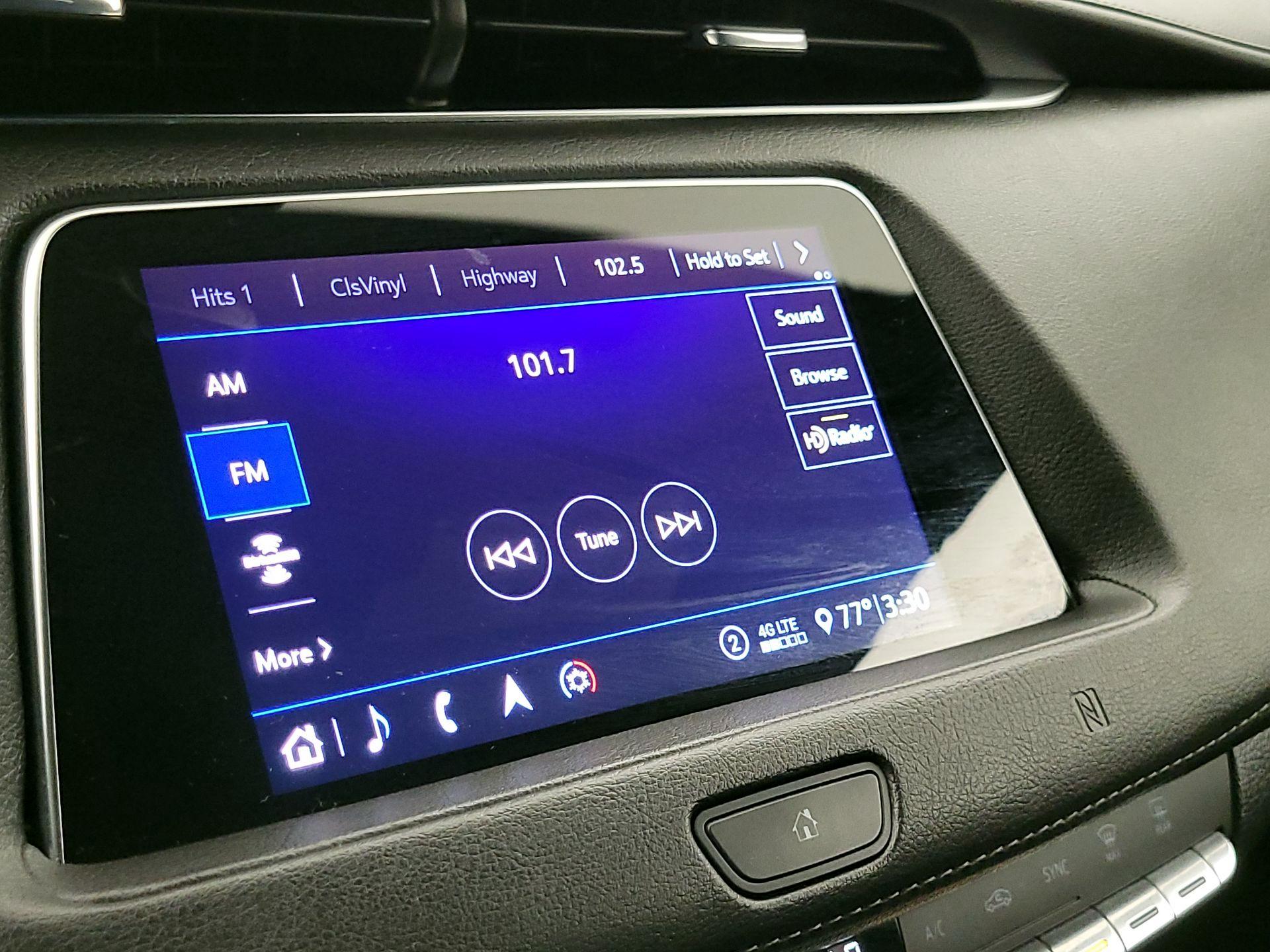 Thumbnail: 2020 Cadillac XT4 - 15