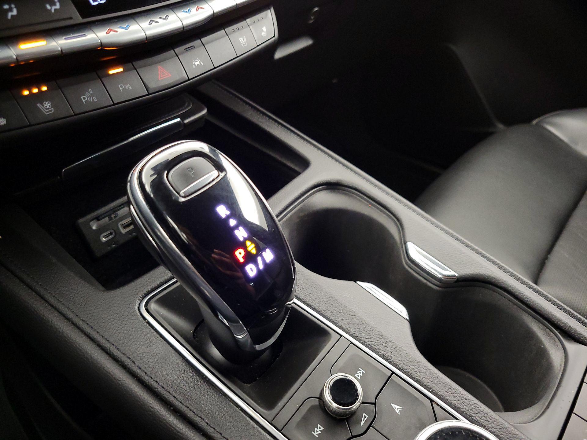 Thumbnail: 2020 Cadillac XT4 - 17