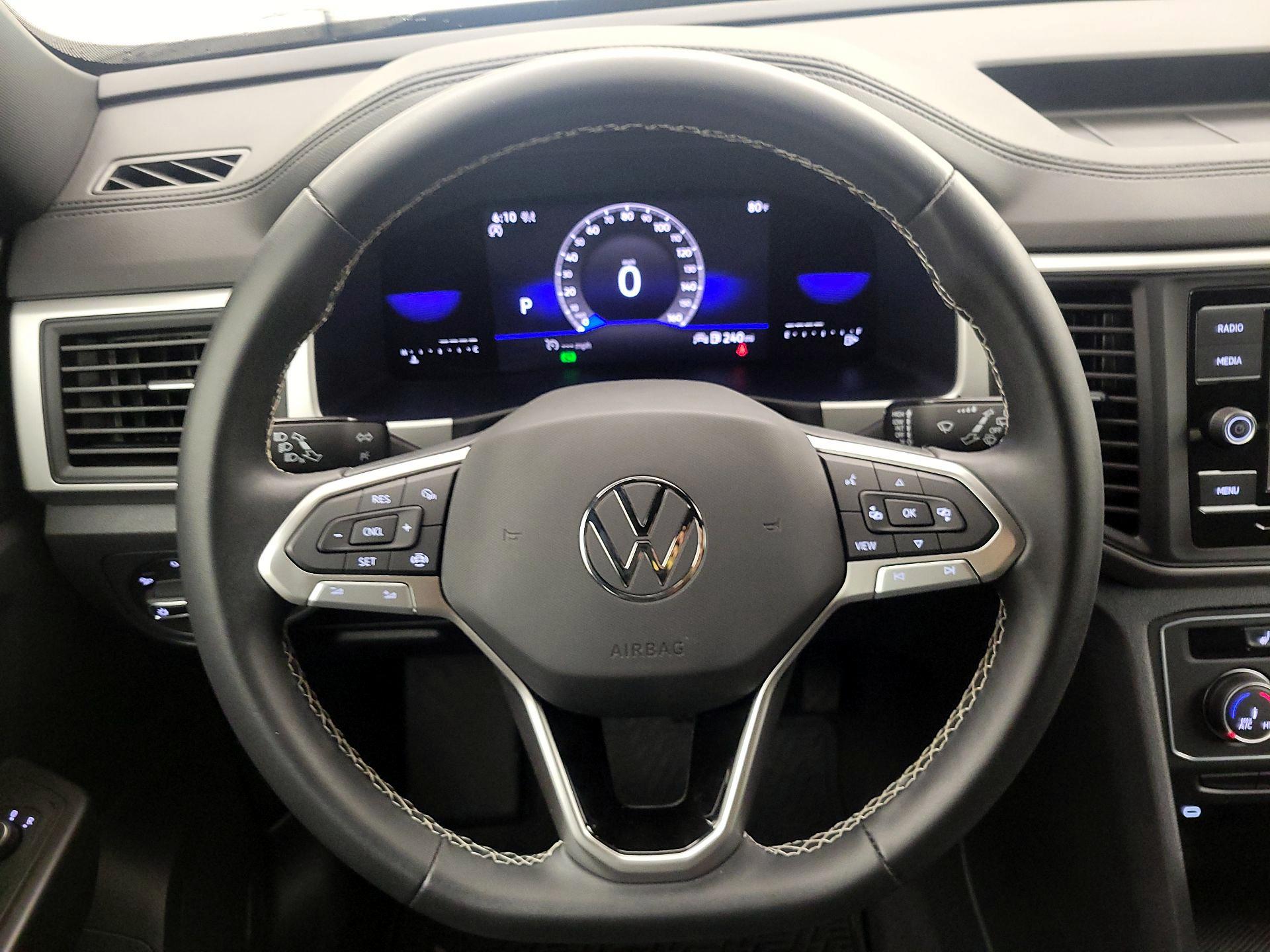 Thumbnail: 2023 Volkswagen Atlas - 10