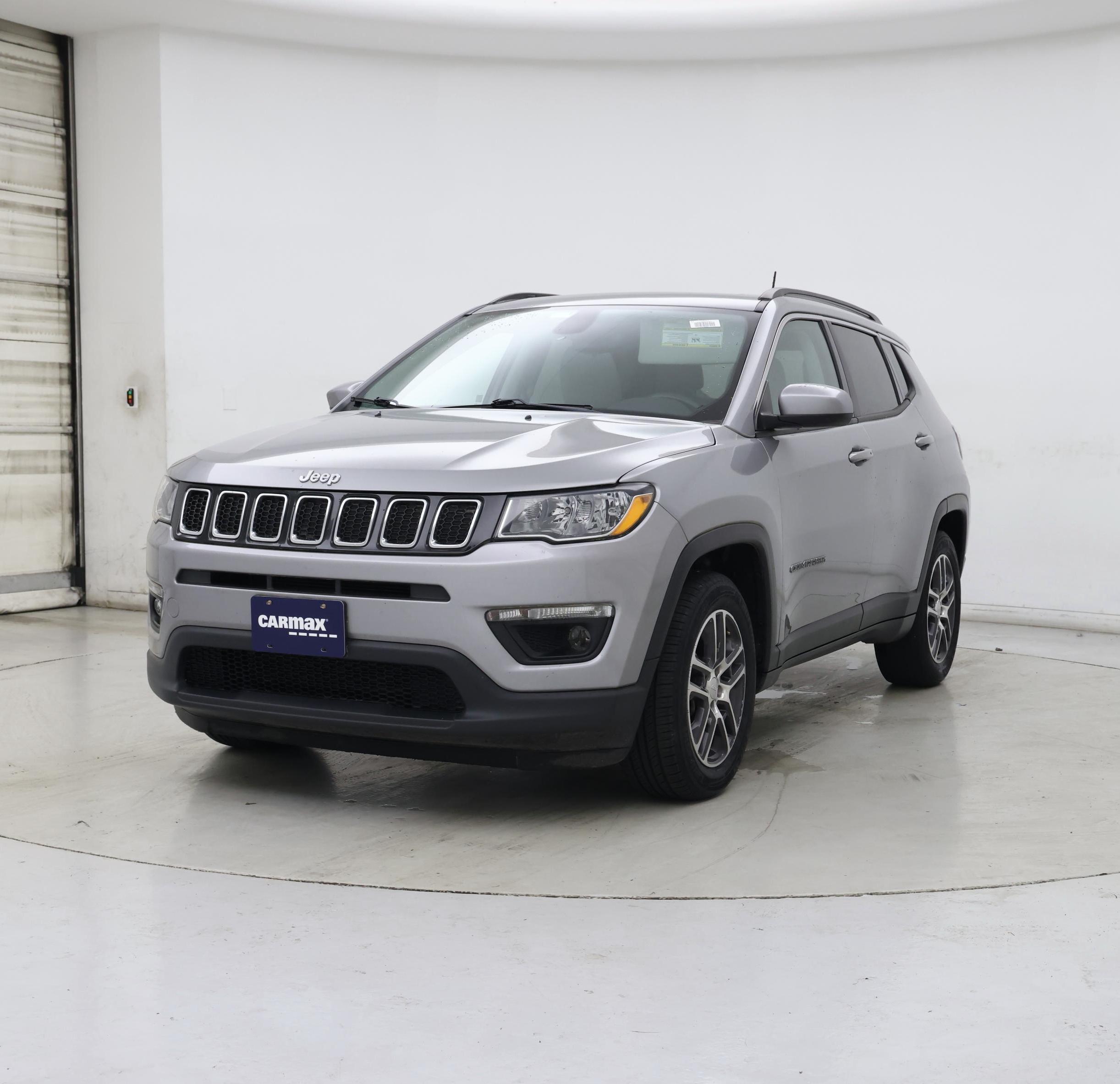 Thumbnail: 2019 Jeep Compass - 4