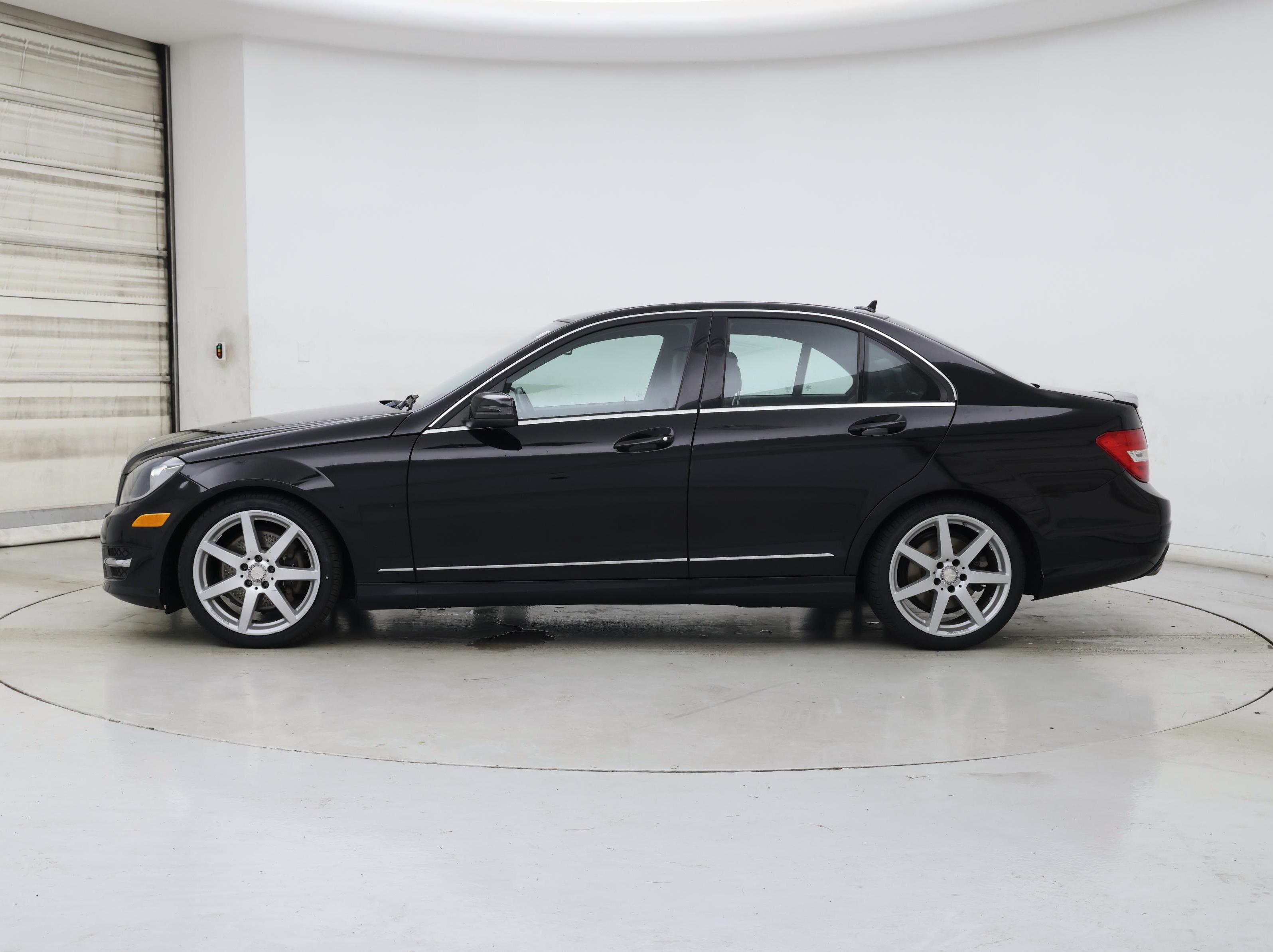 Thumbnail: 2014 Mercedes-Benz C-Class - 3