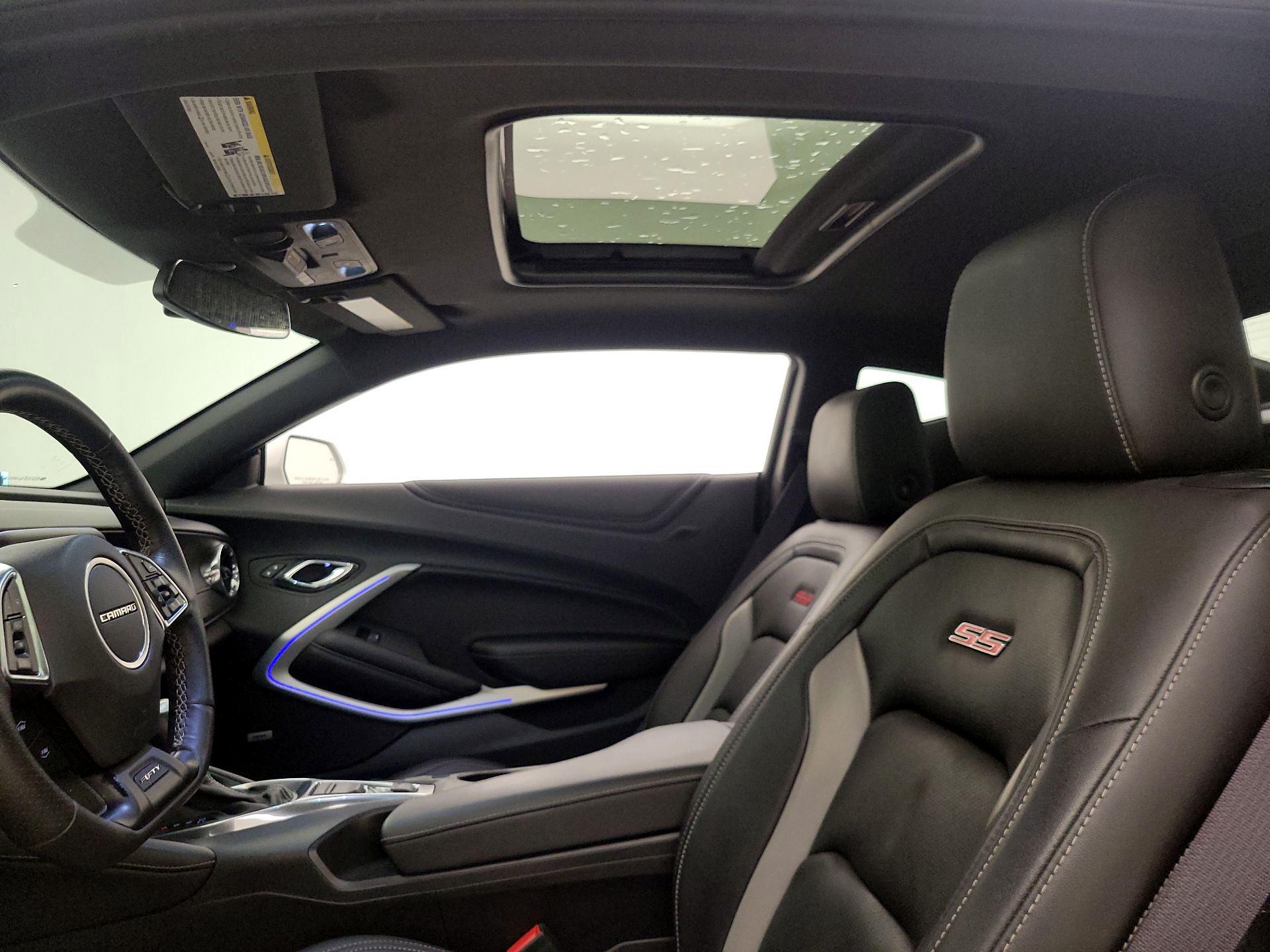 Thumbnail: 2017 Chevrolet Camaro - 19