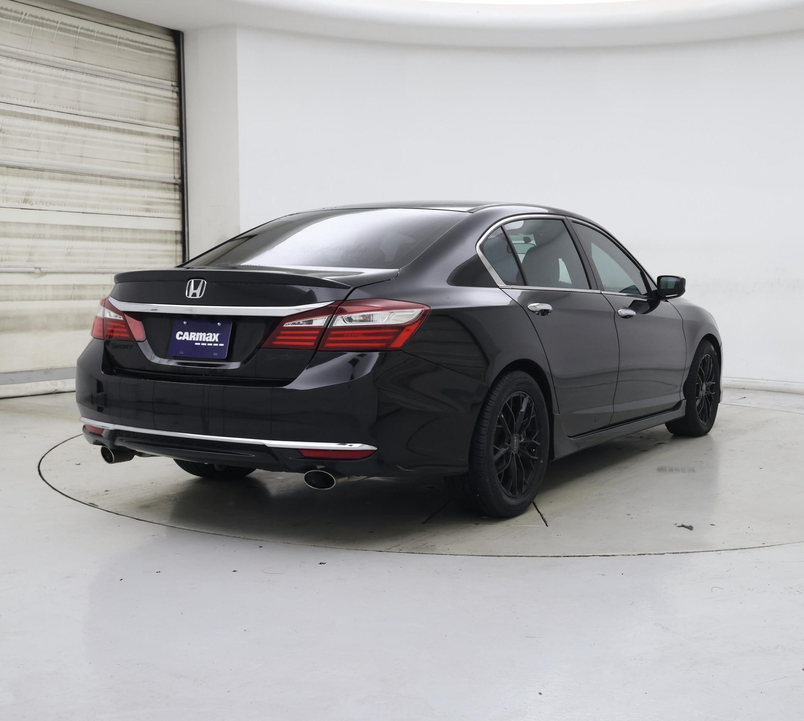Thumbnail: 2016 Honda Accord - 8