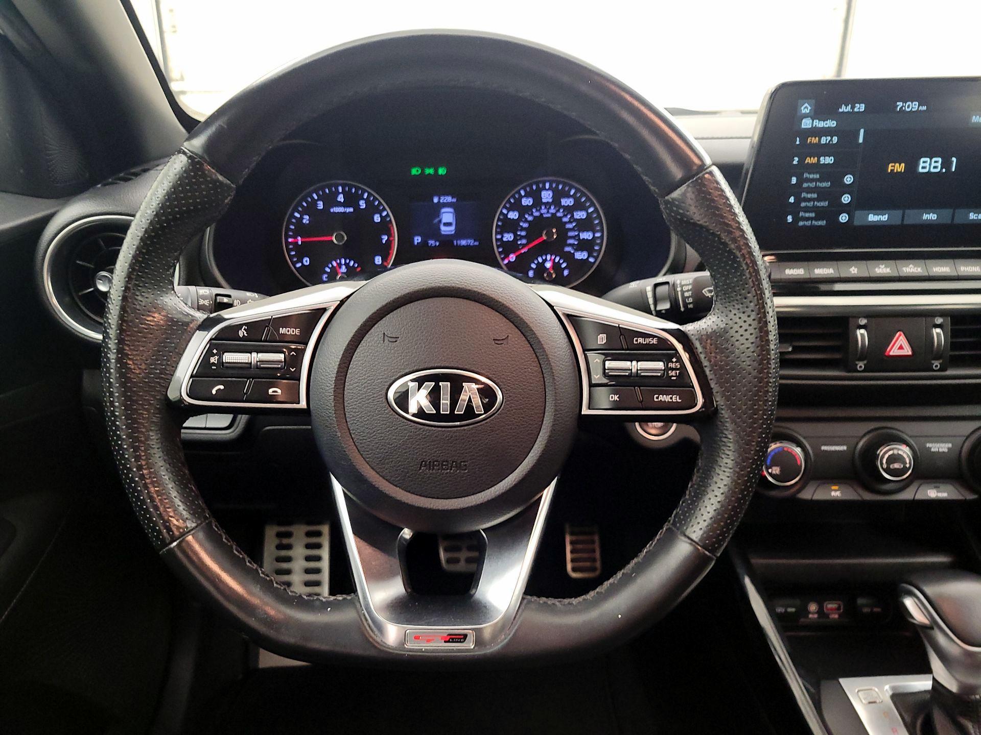 Thumbnail: 2021 Kia Forte - 10
