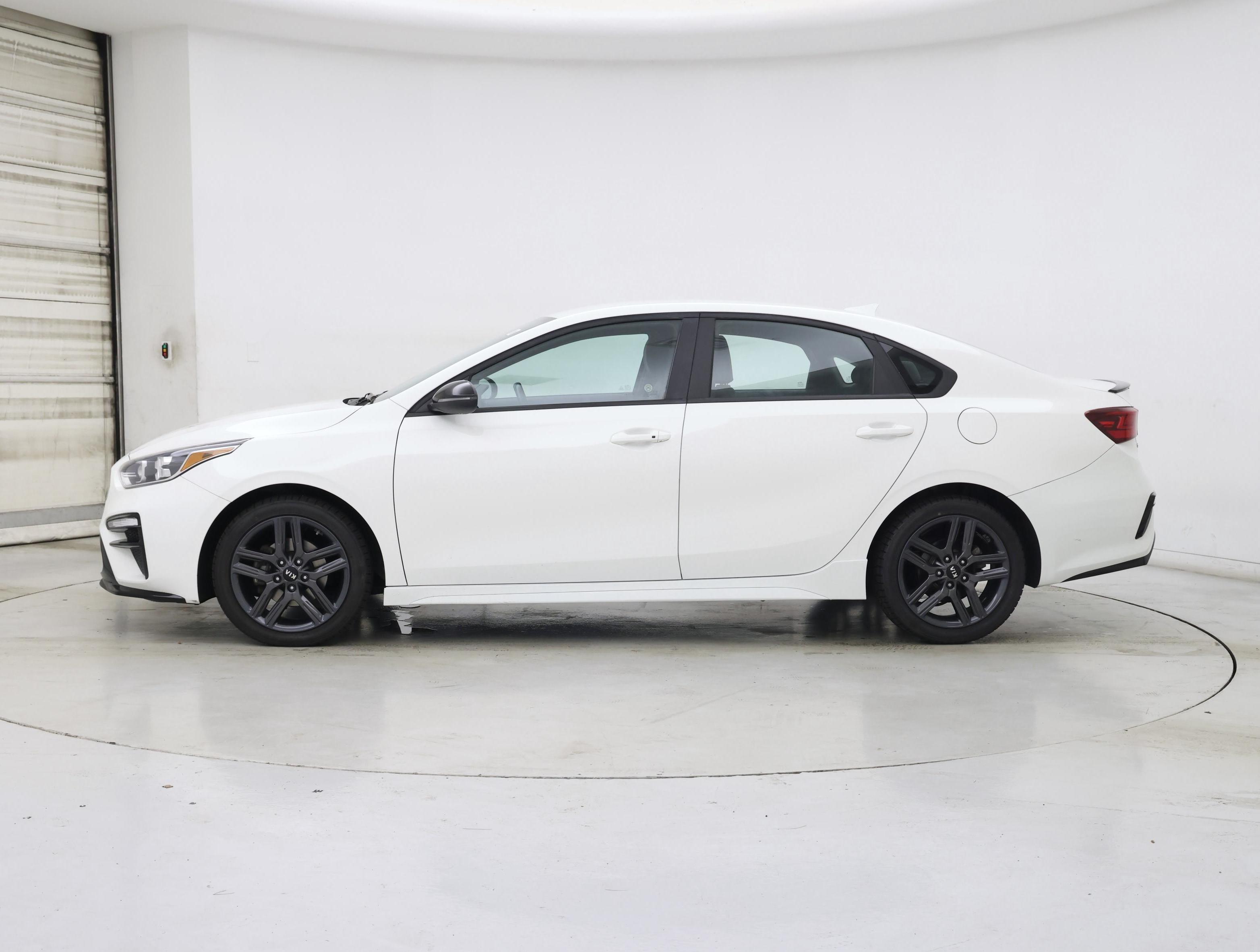 Thumbnail: 2021 Kia Forte - 3