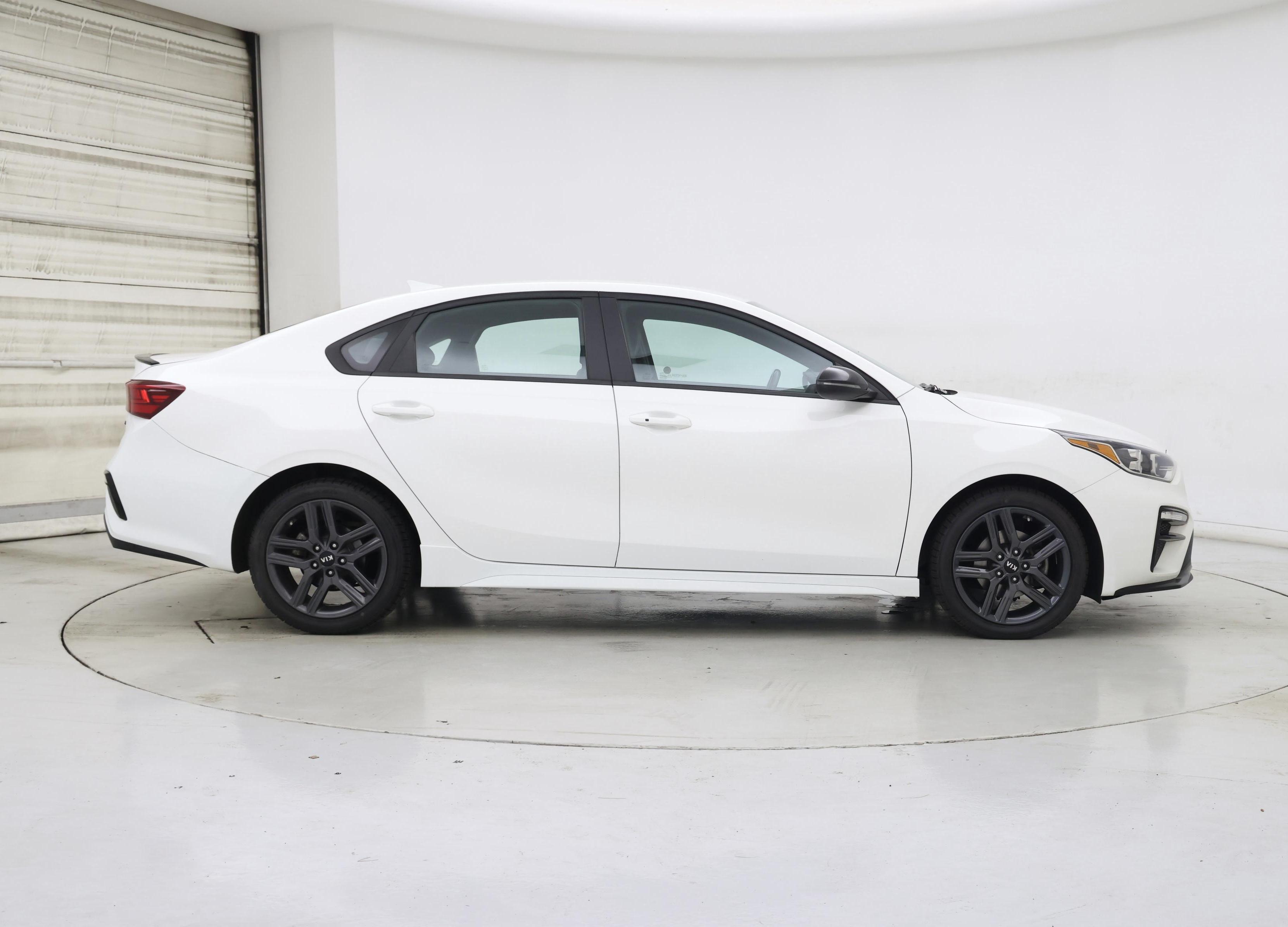 Thumbnail: 2021 Kia Forte - 7