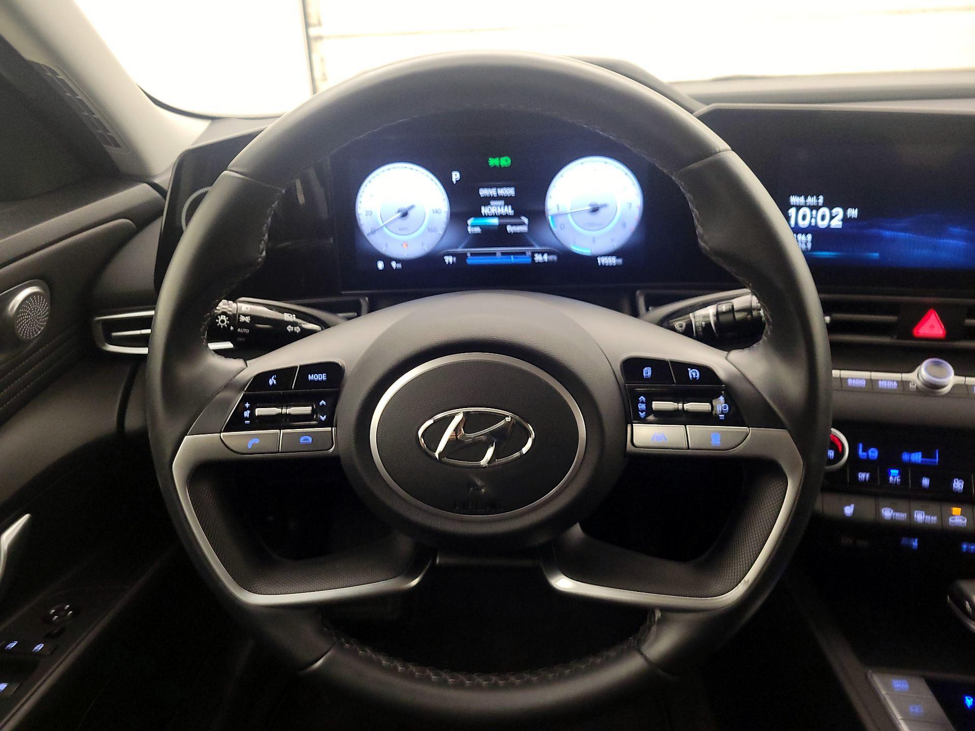 Thumbnail: 2023 Hyundai Elantra - 10