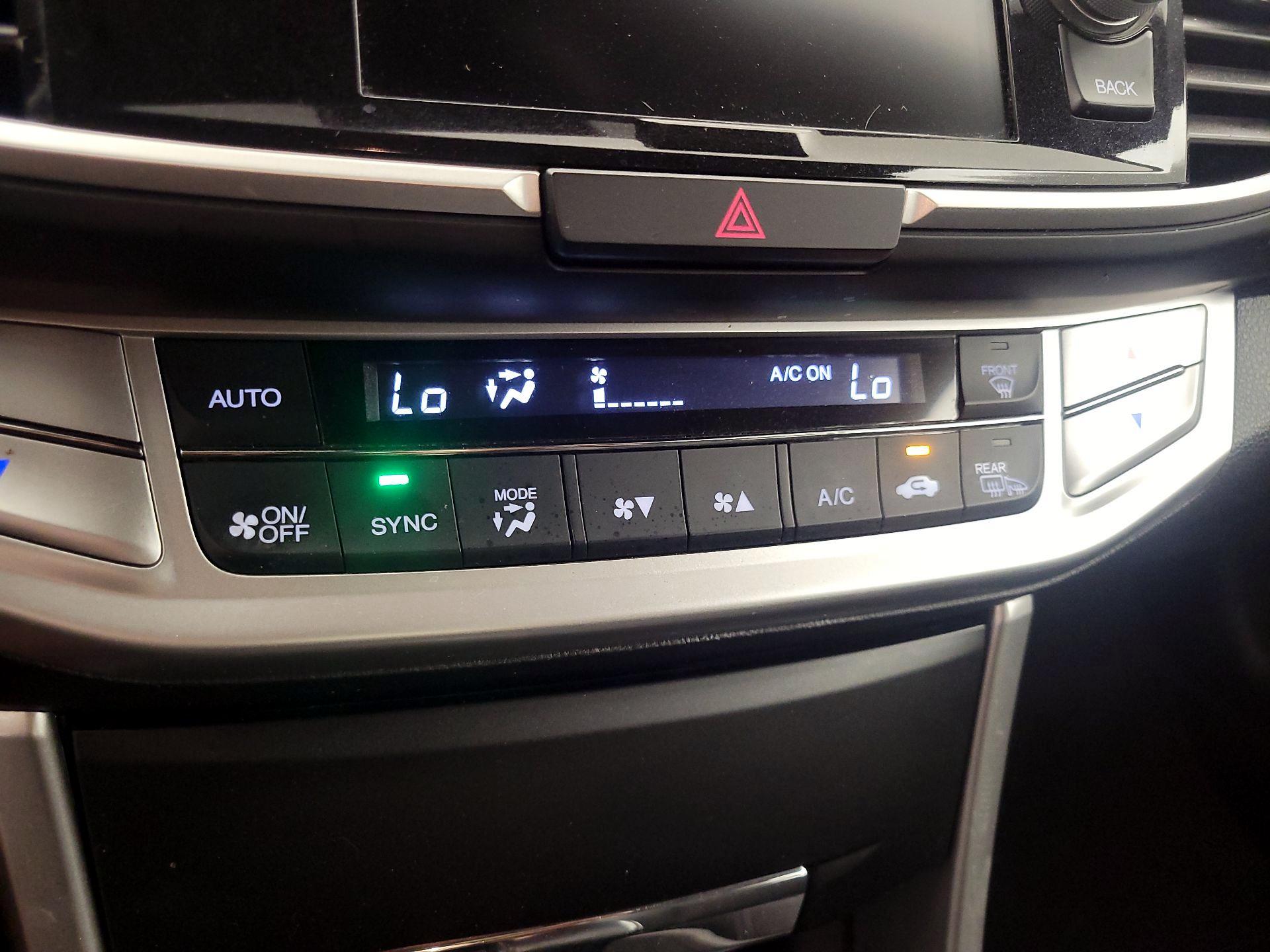 Thumbnail: 2015 Honda Accord - 16