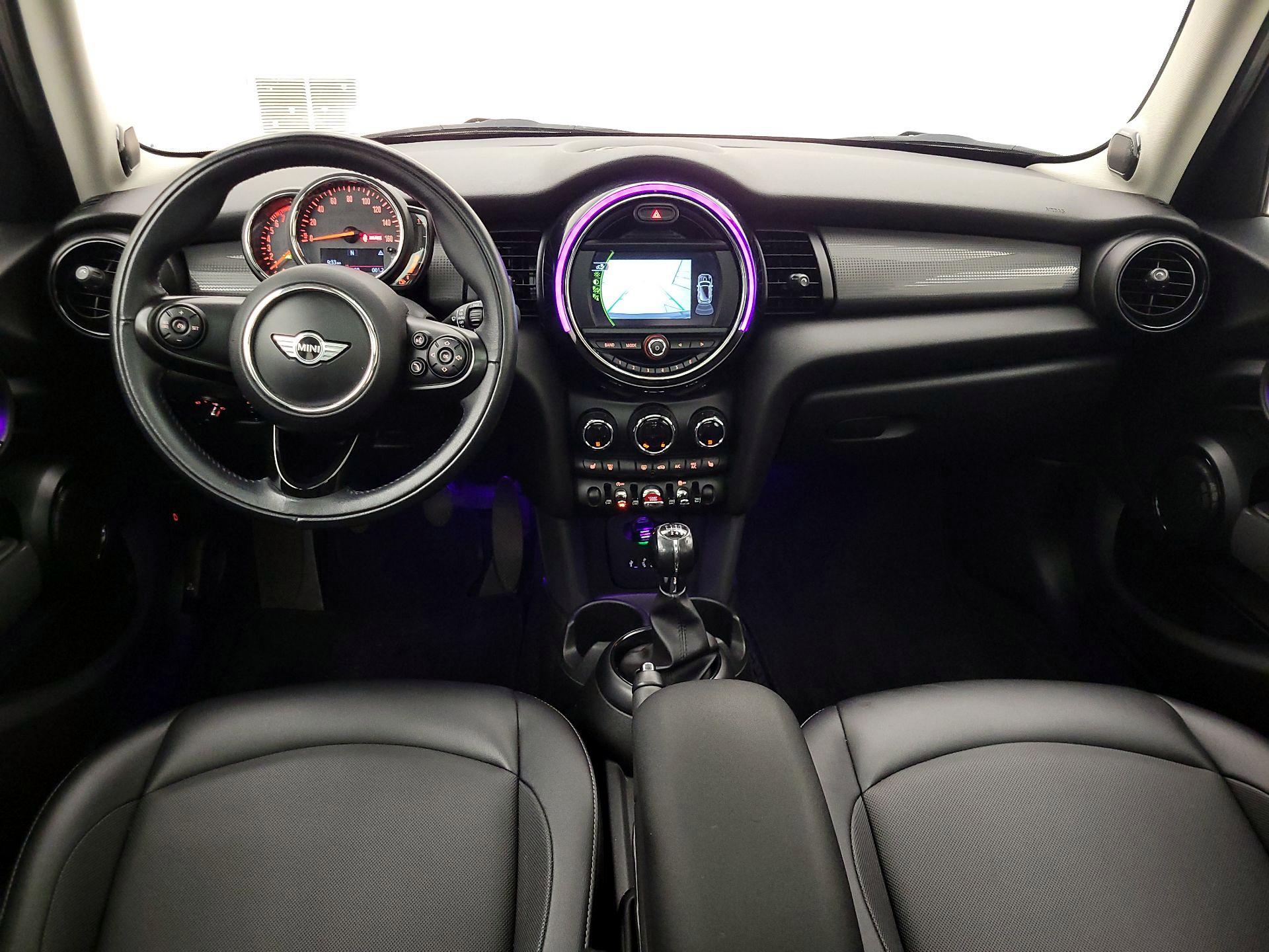 Thumbnail: 2018 MINI Cooper Hardtop - 9
