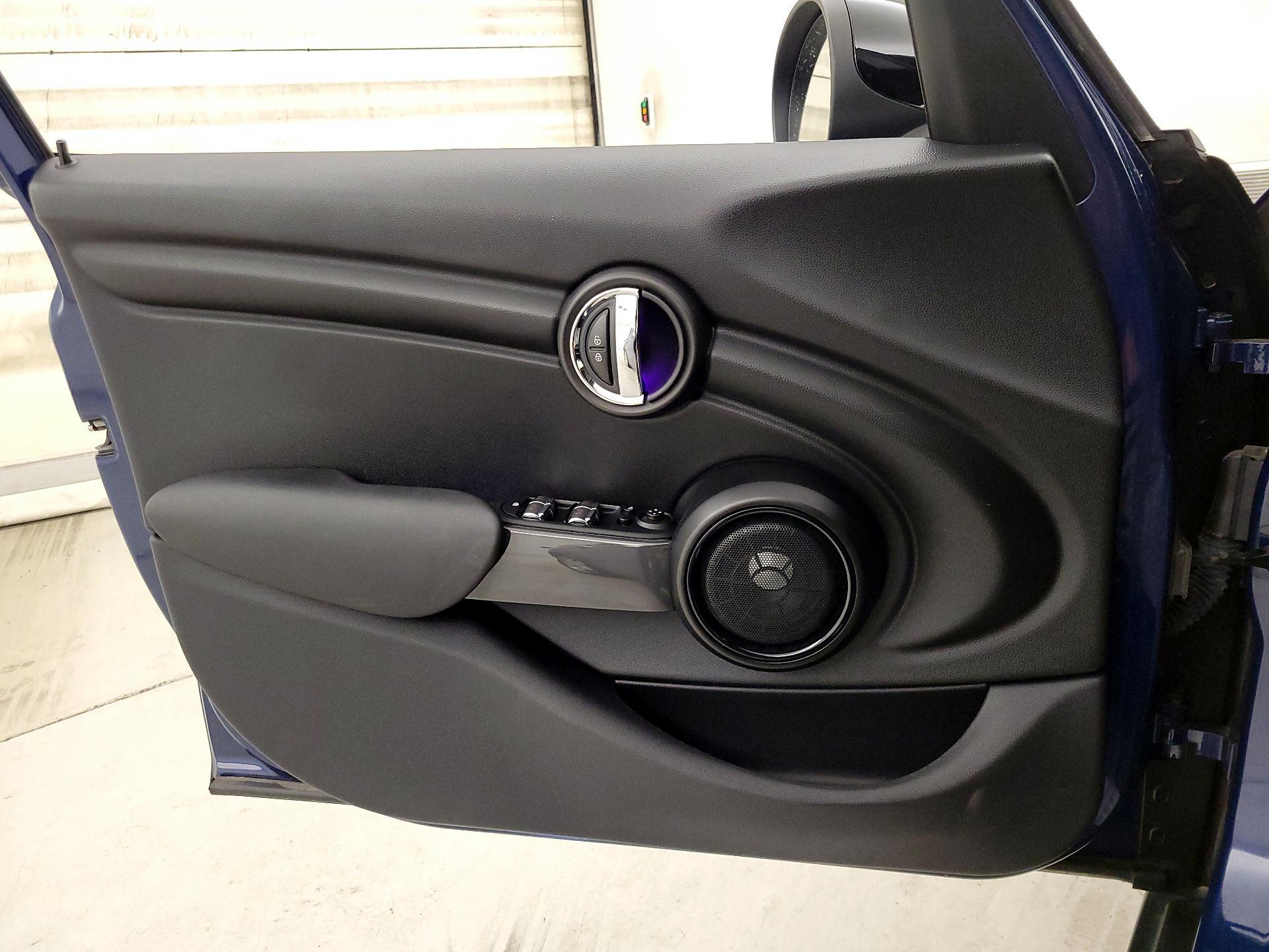 Thumbnail: 2018 MINI Cooper Hardtop - 12