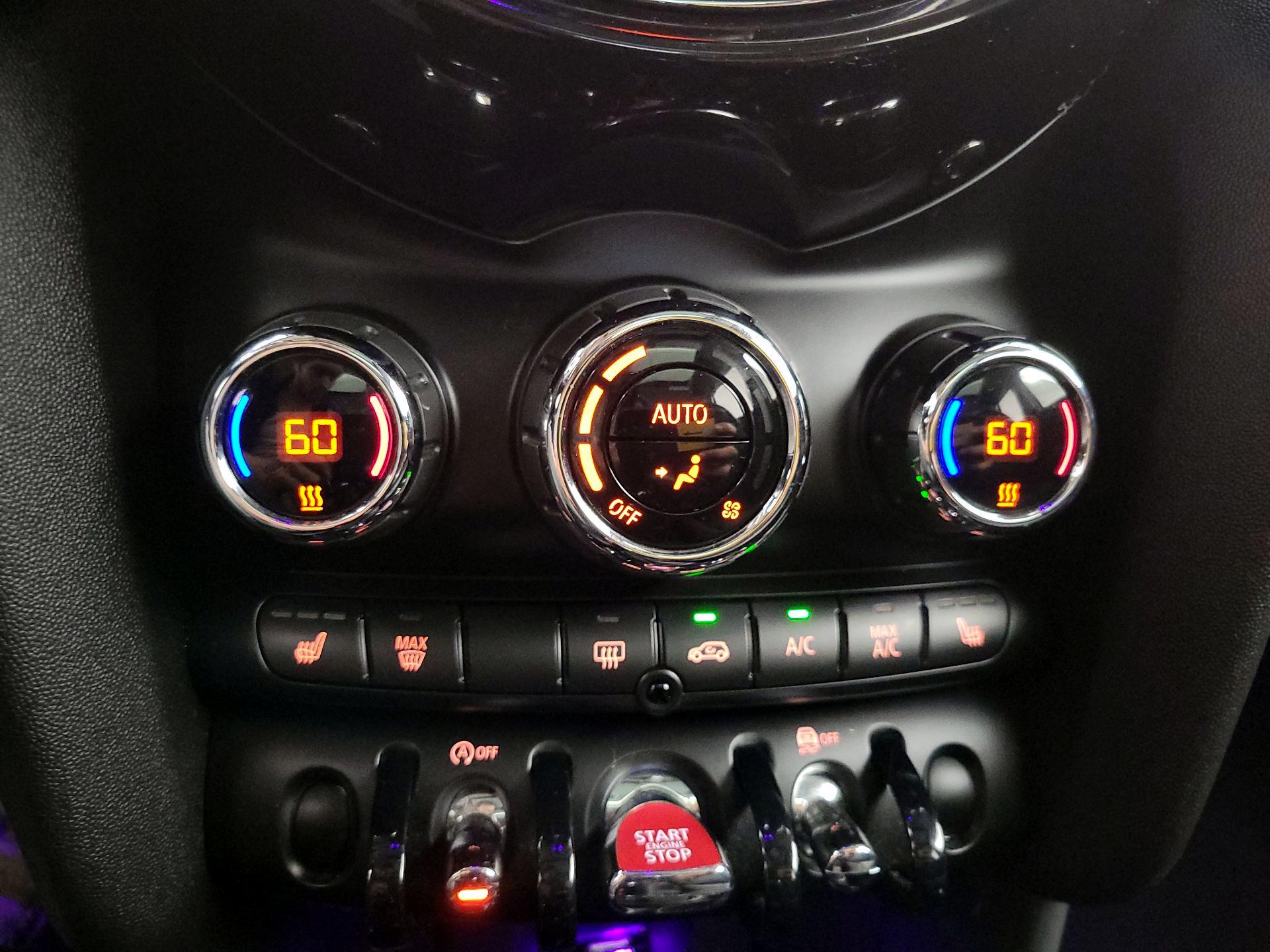 Thumbnail: 2018 MINI Cooper Hardtop - 16