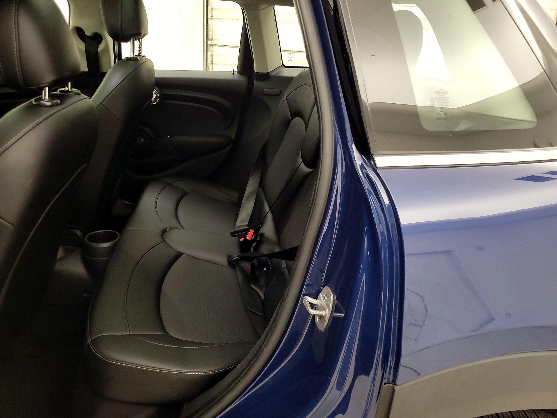 Thumbnail: 2018 MINI Cooper Hardtop - 20