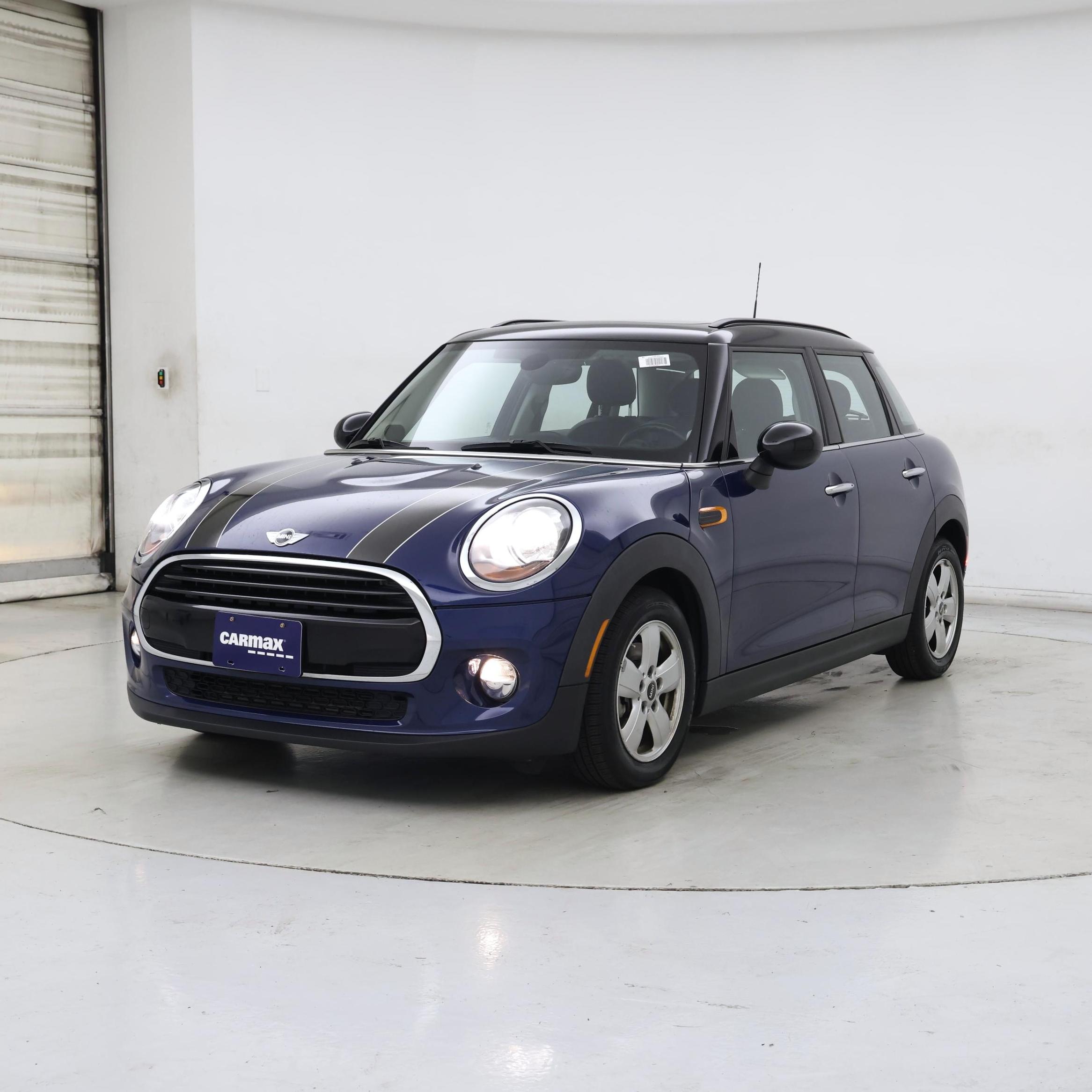 Thumbnail: 2018 MINI Cooper Hardtop - 4