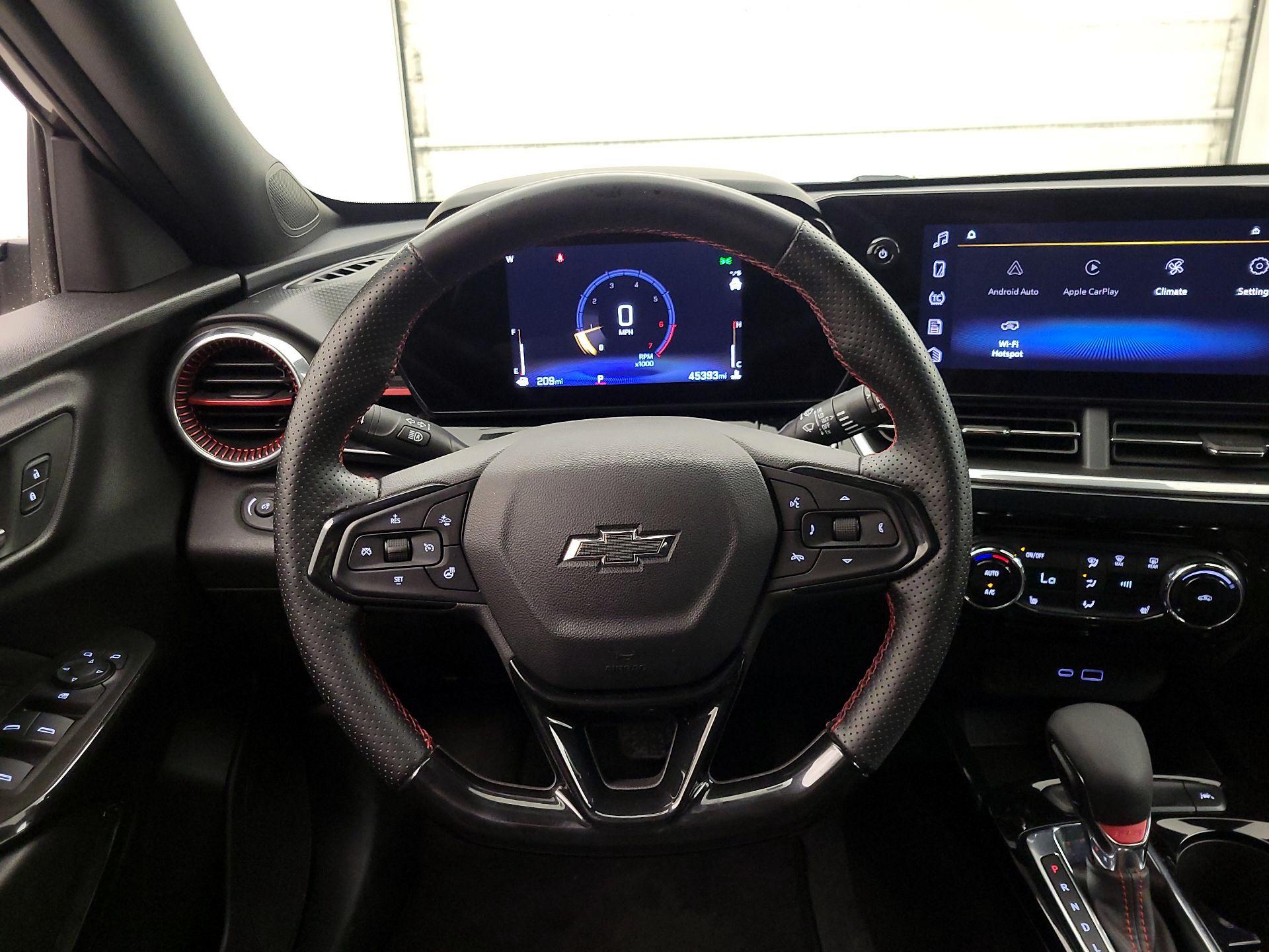 Thumbnail: 2024 Chevrolet Trax - 10