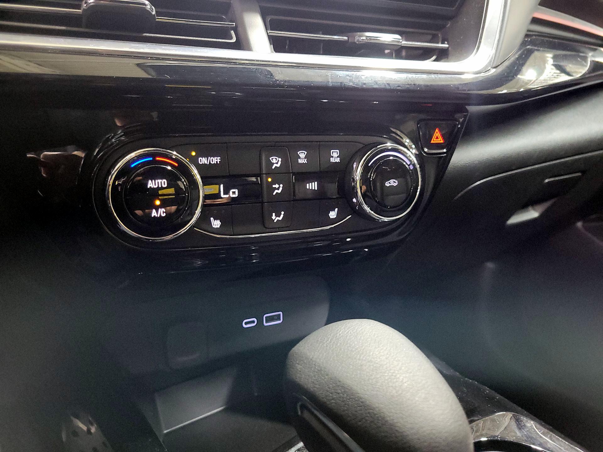 Thumbnail: 2024 Chevrolet Trax - 16