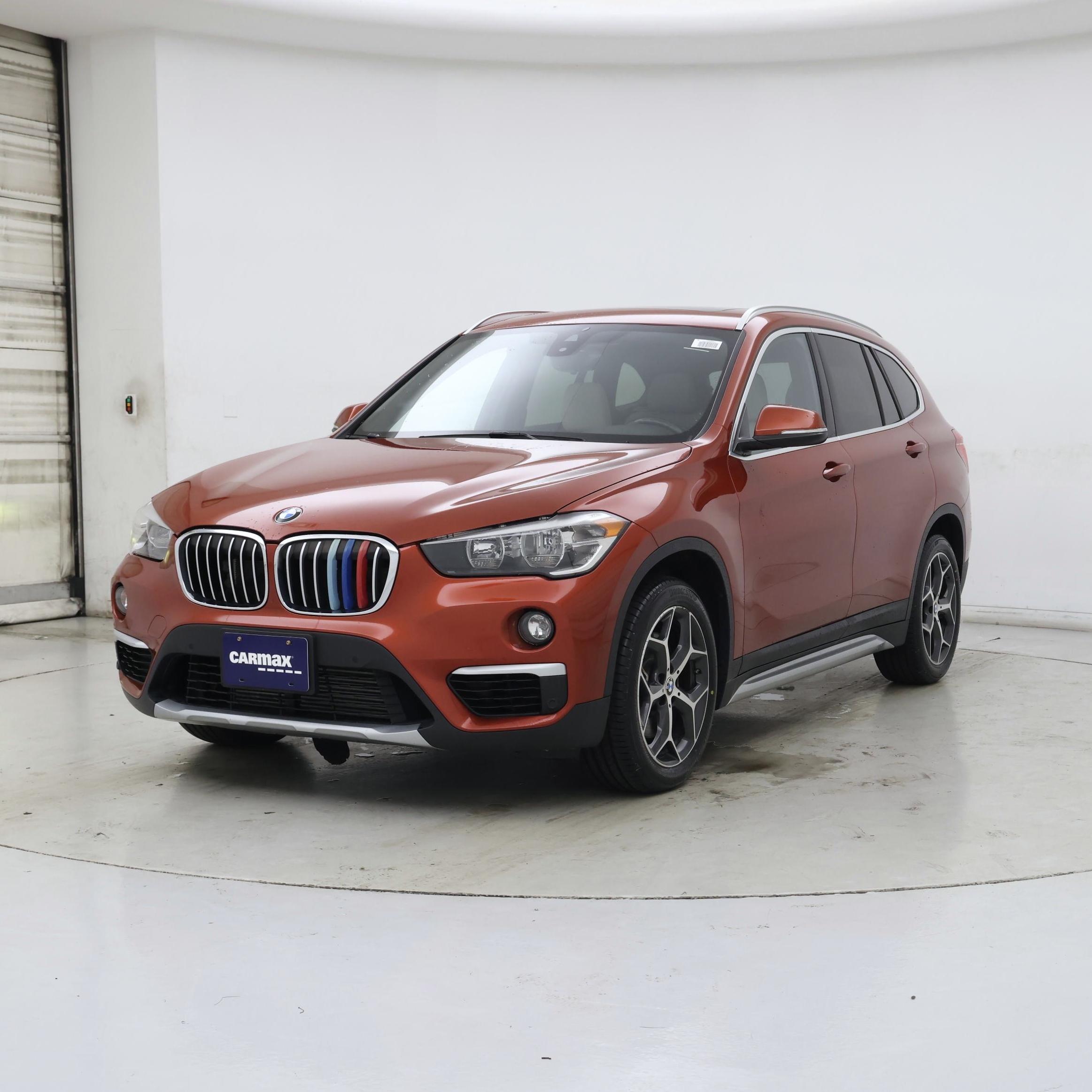 Thumbnail: 2019 BMW X1 - 4