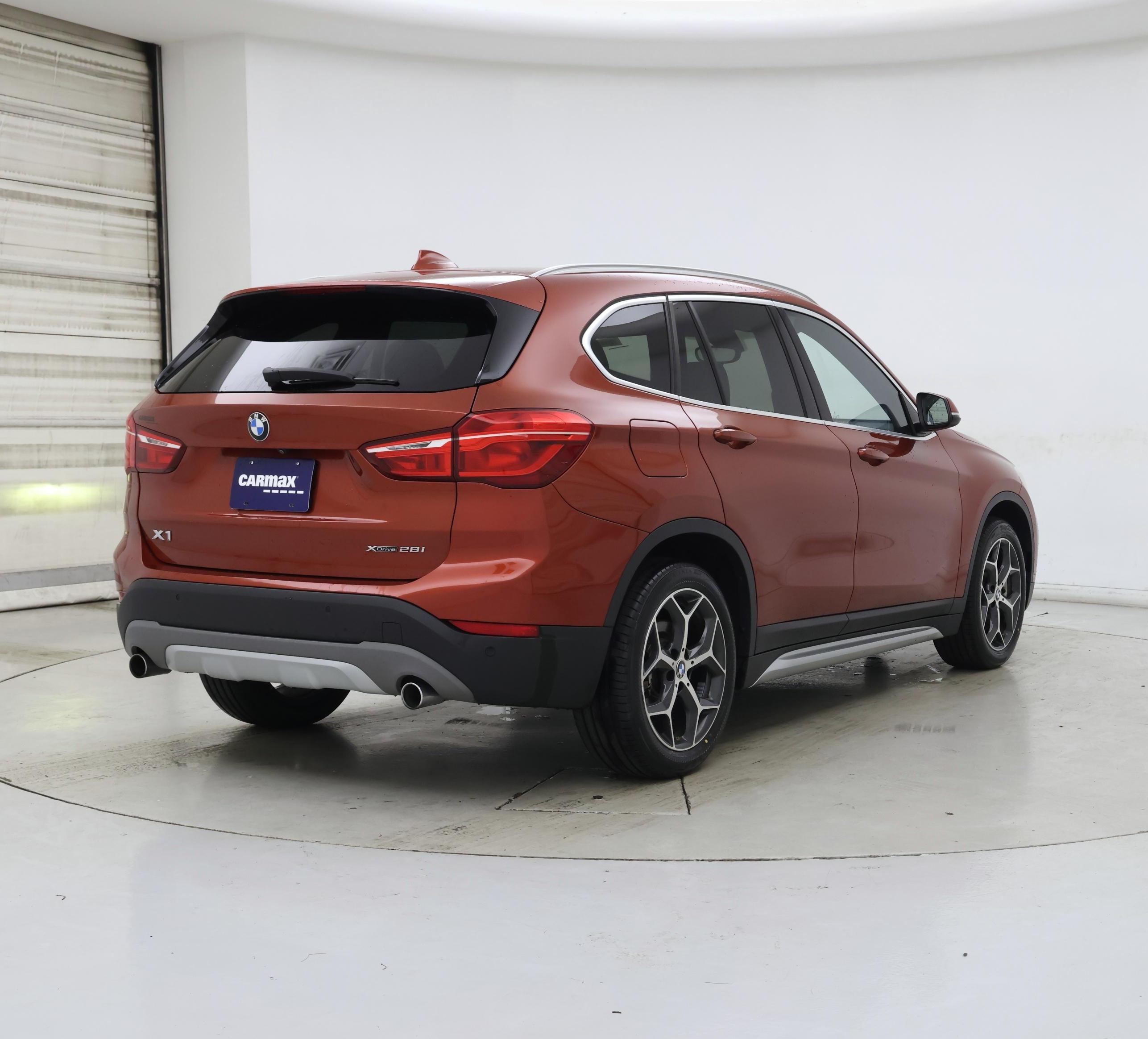 Thumbnail: 2019 BMW X1 - 8