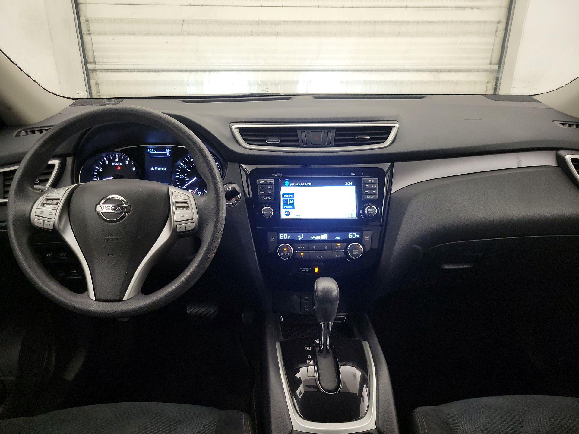 Thumbnail: 2016 Nissan Rogue - 9
