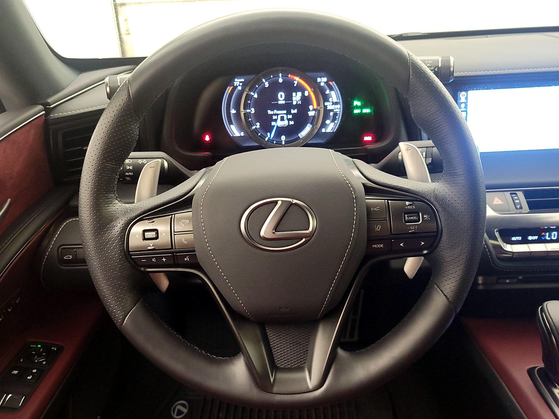 Thumbnail: 2020 Lexus LC - 10