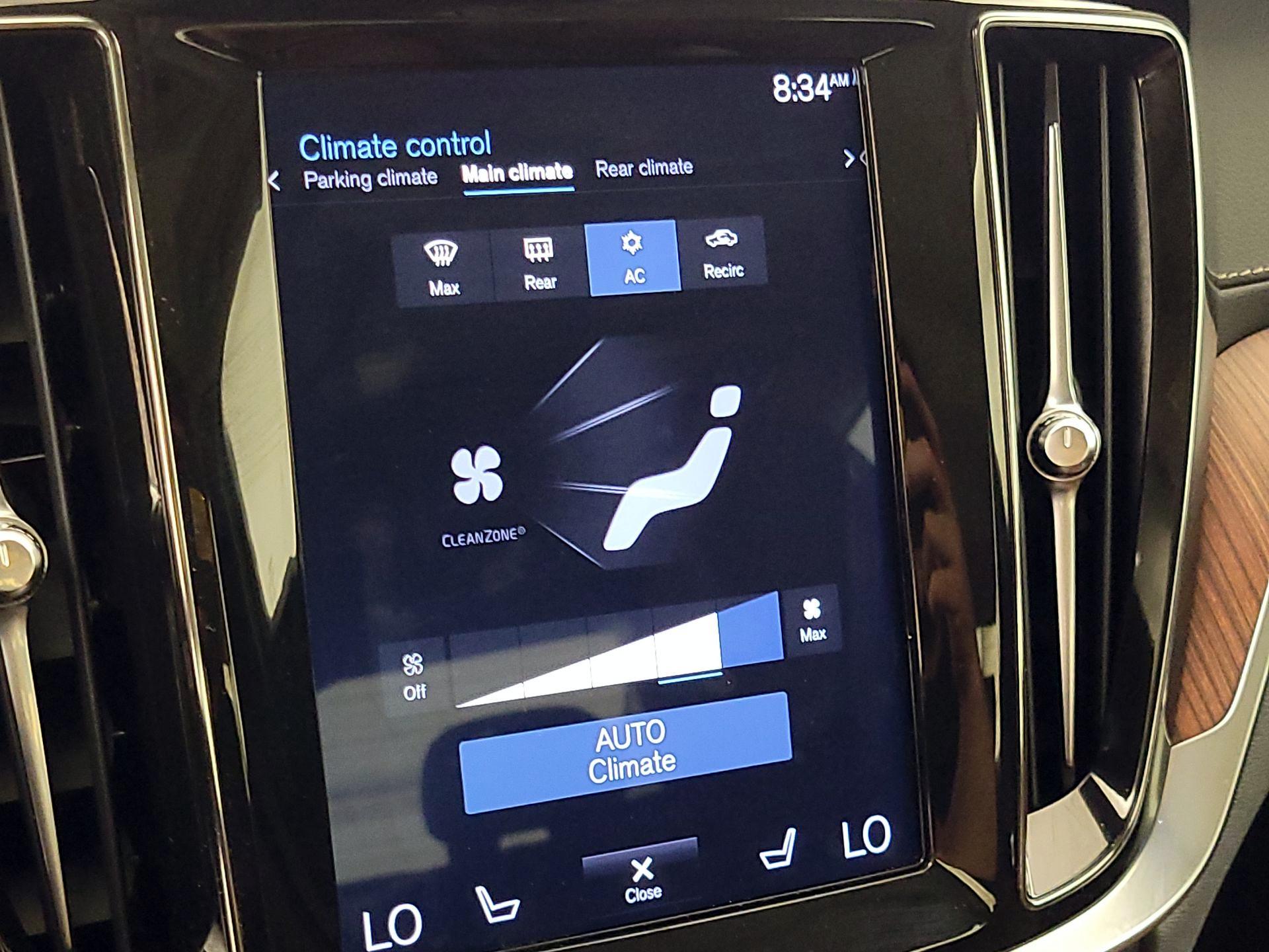 Thumbnail: 2019 Volvo S60 - 16