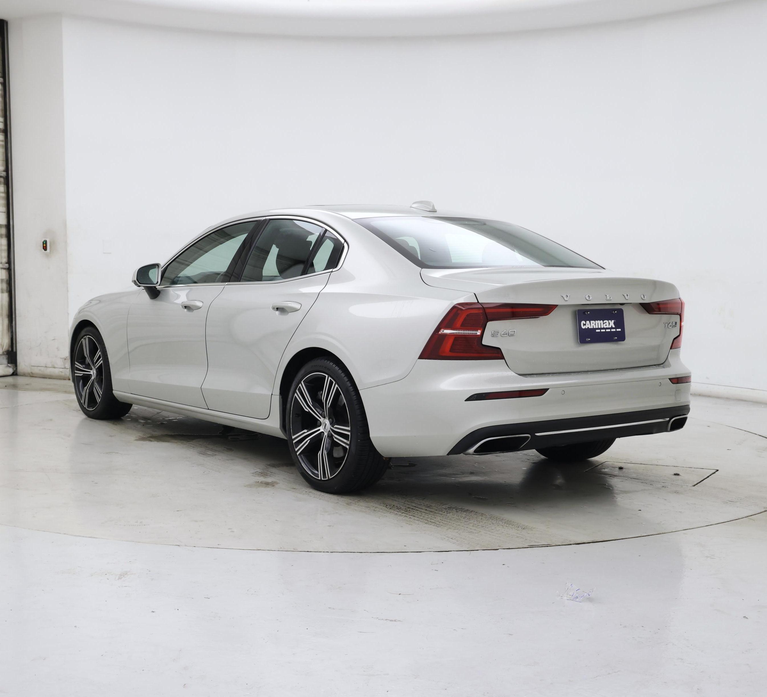 Thumbnail: 2019 Volvo S60 - 2