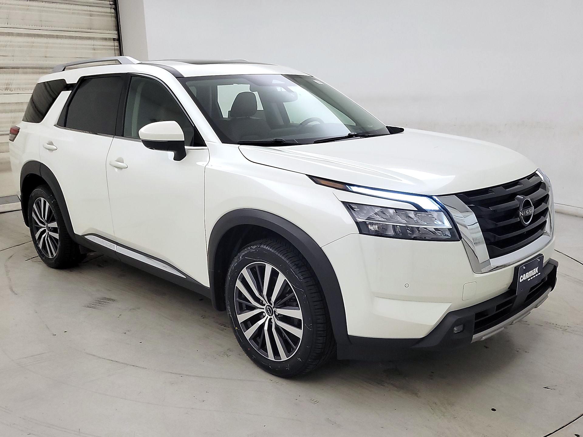 Thumbnail: 2022 Nissan Pathfinder - 1